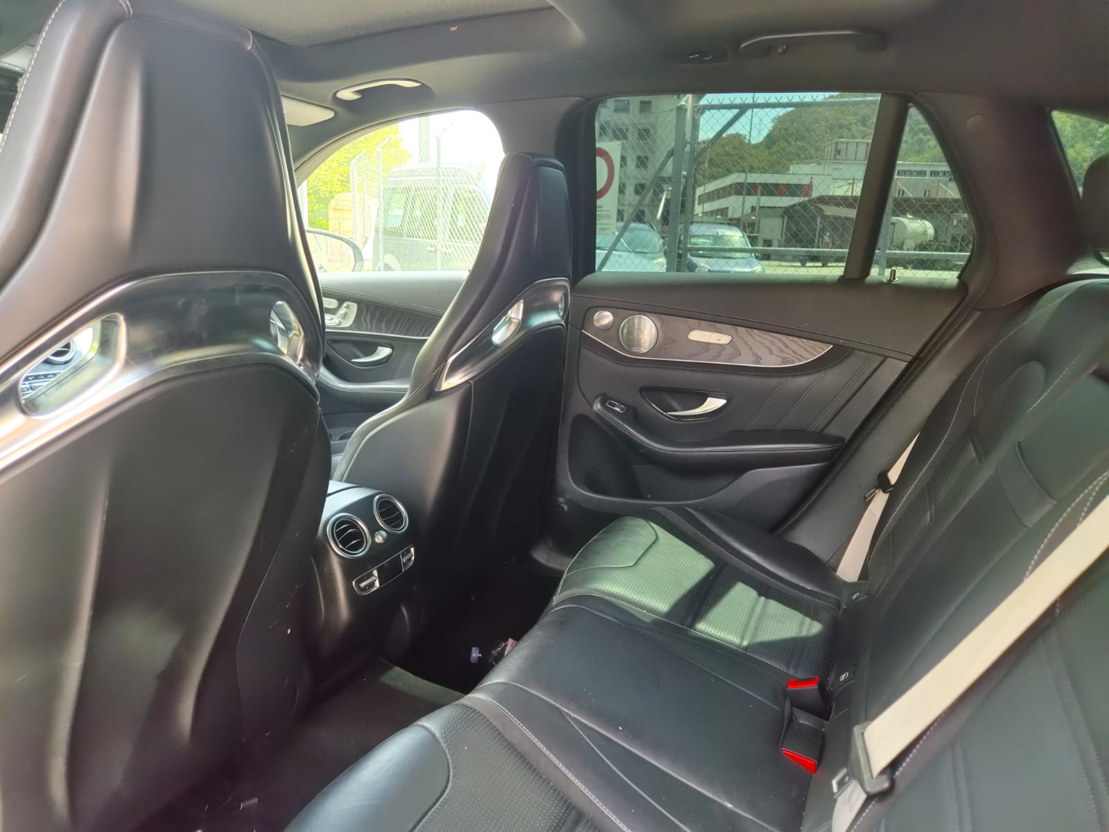 MERCEDES-BENZ GLC 63 S AMG 4Matic+ 9G-Tronic-image-5