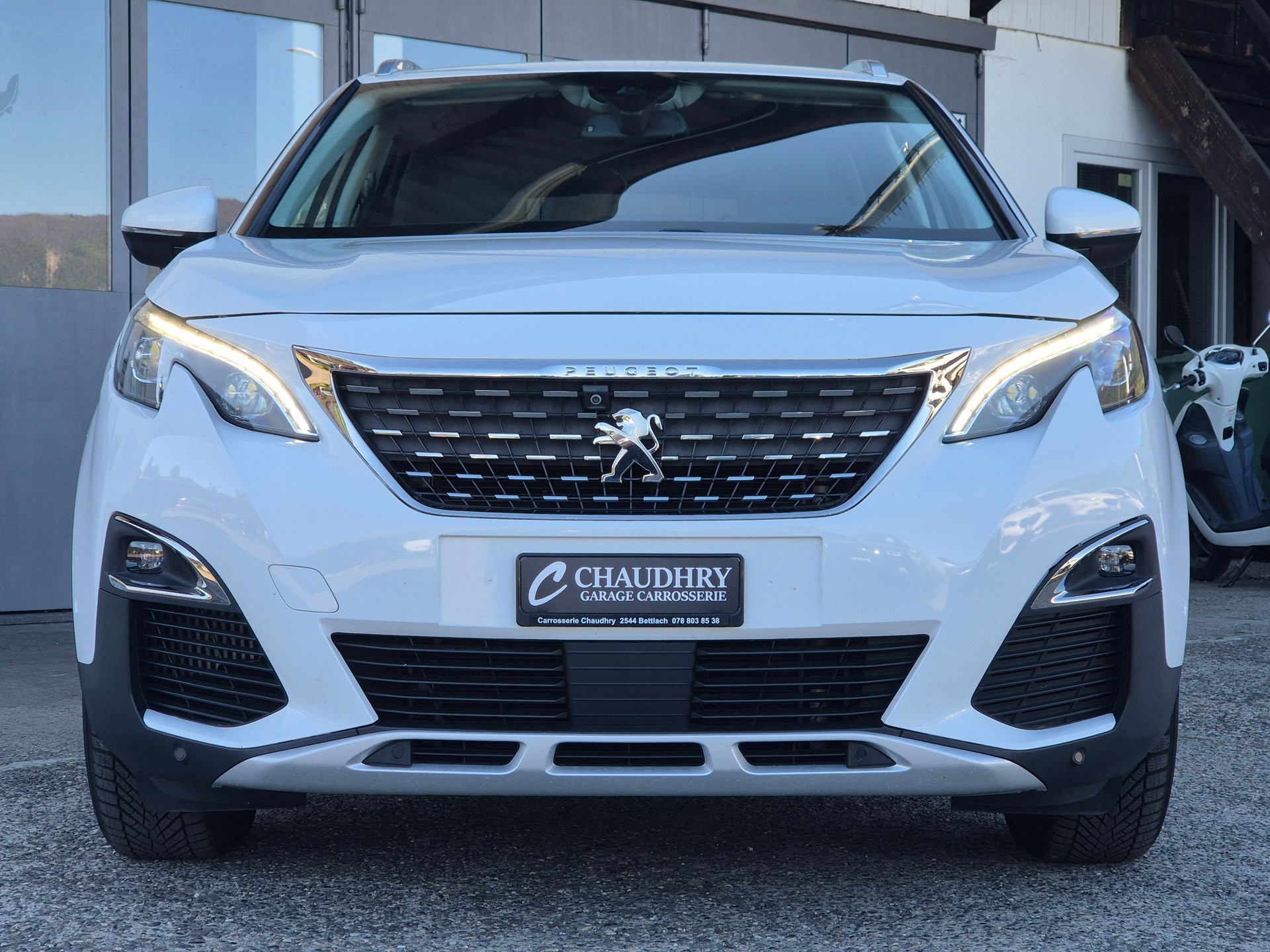 PEUGEOT 3008 1.6 THP Allure EAT-image-1