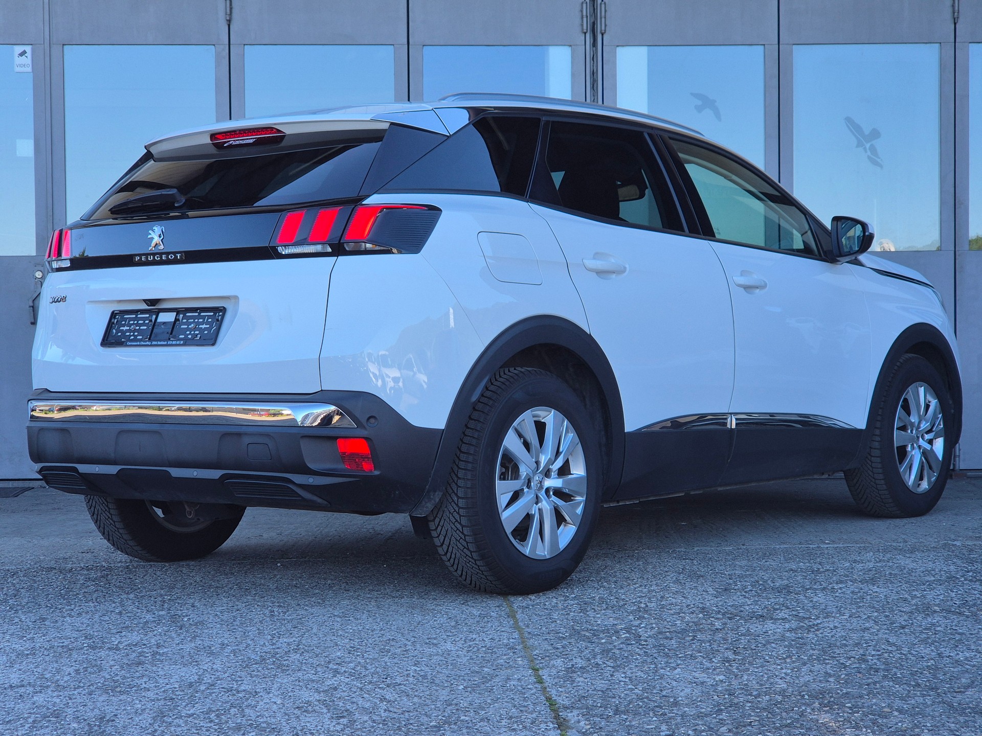 PEUGEOT 3008 1.6 THP Allure EAT-image-4