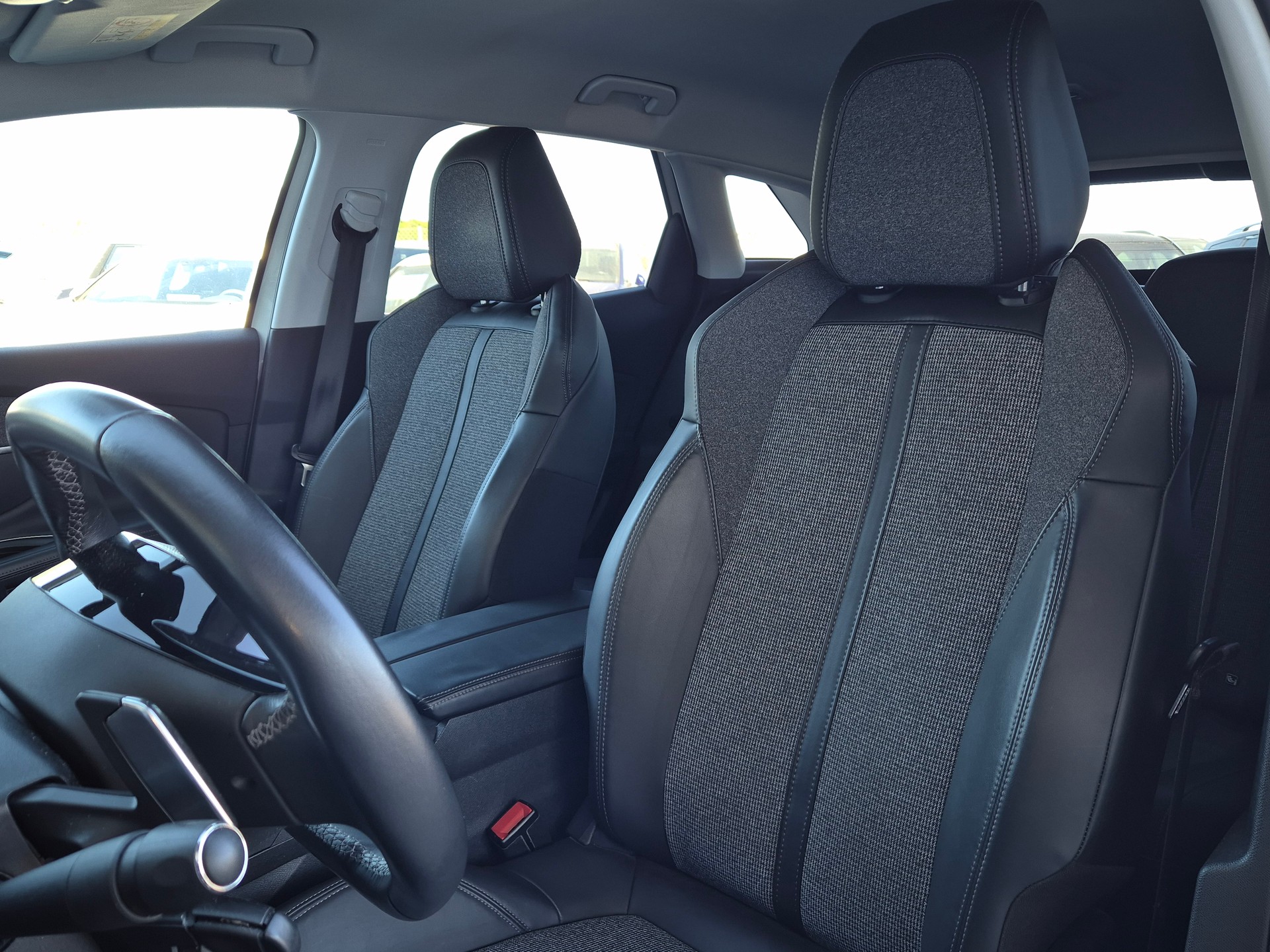 PEUGEOT 3008 1.6 THP Allure EAT-image-13