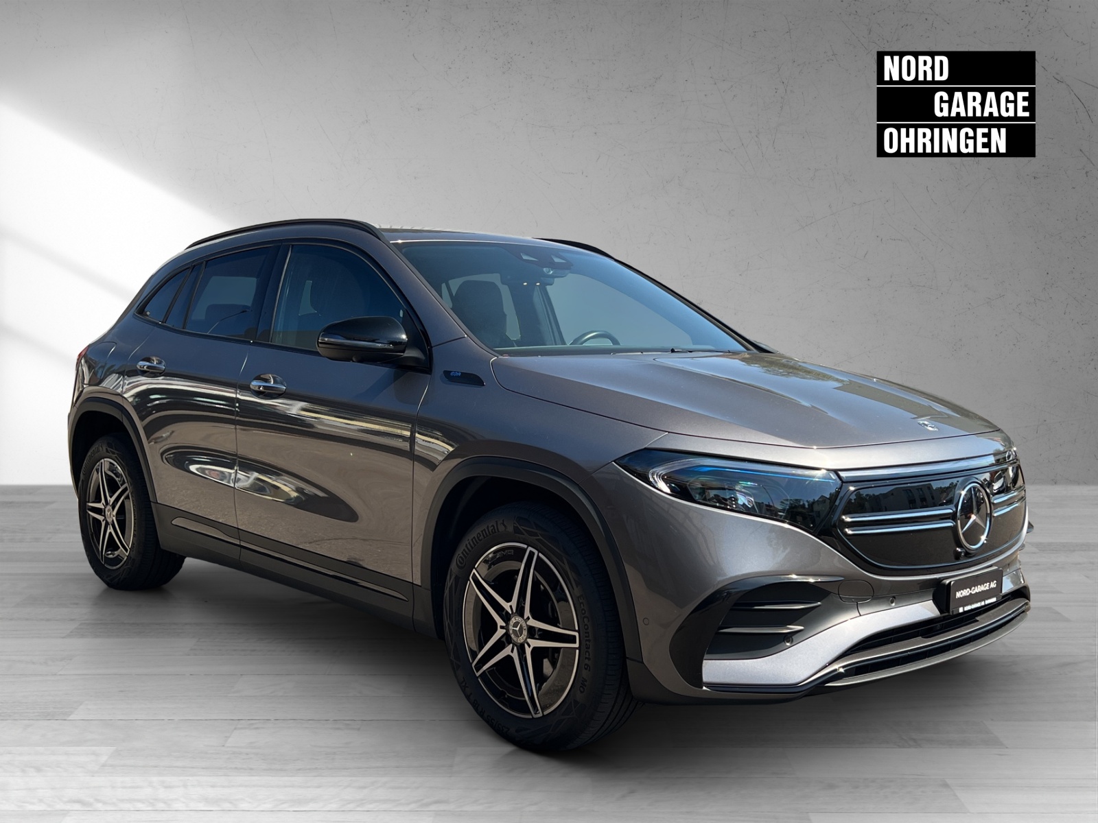 MERCEDES-BENZ EQA 300 AMG Line 4Matic-image-5
