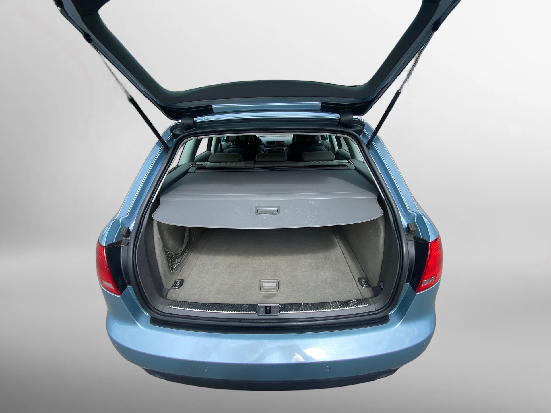 AUDI A4 Avant 2.5 TDI multitronic-image-14