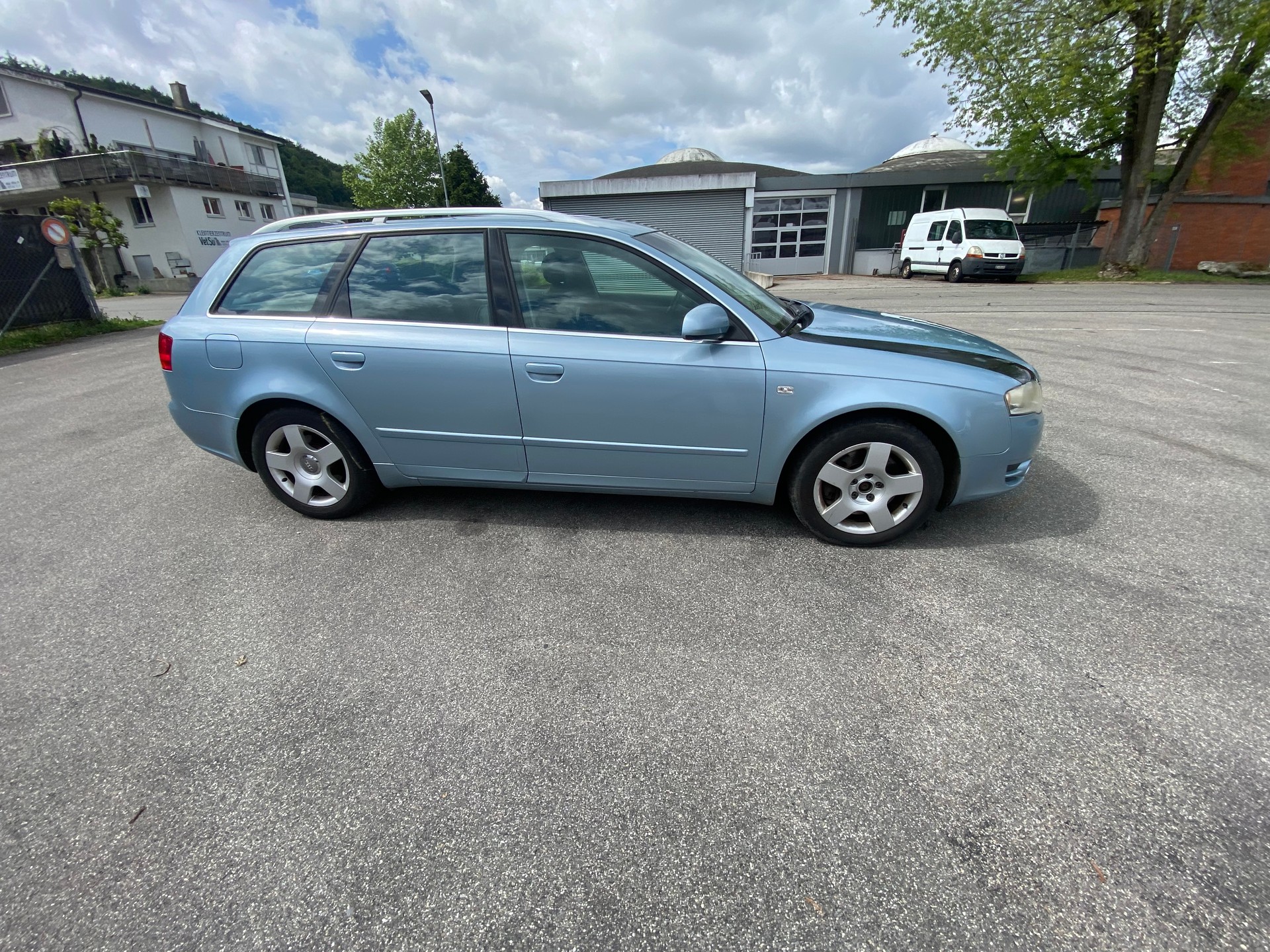 AUDI A4 Avant 2.5 TDI multitronic-image-9