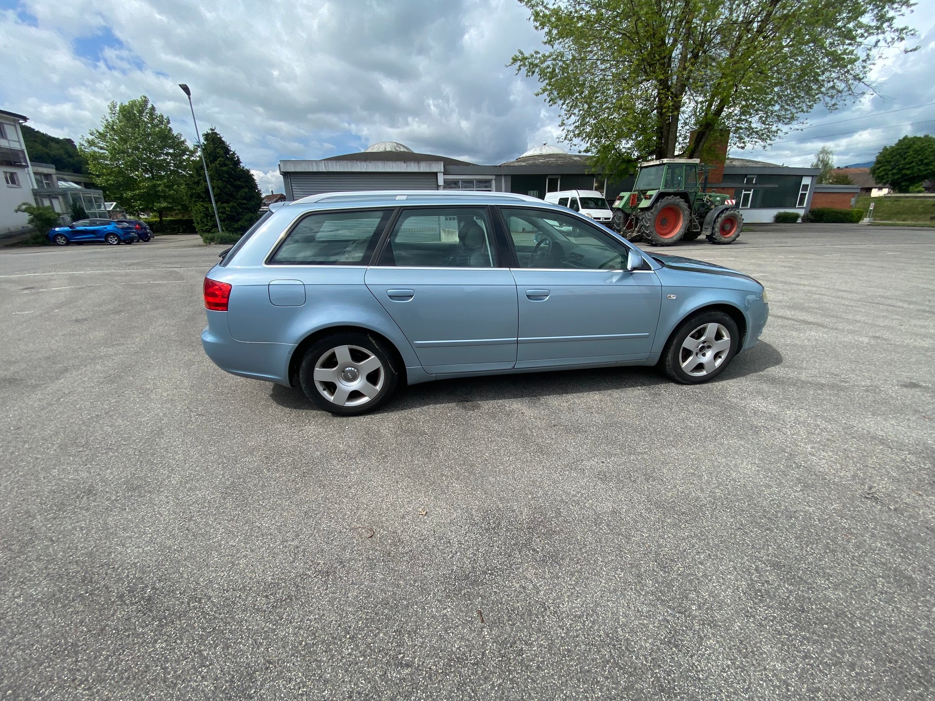 AUDI A4 Avant 2.5 TDI multitronic-image-8