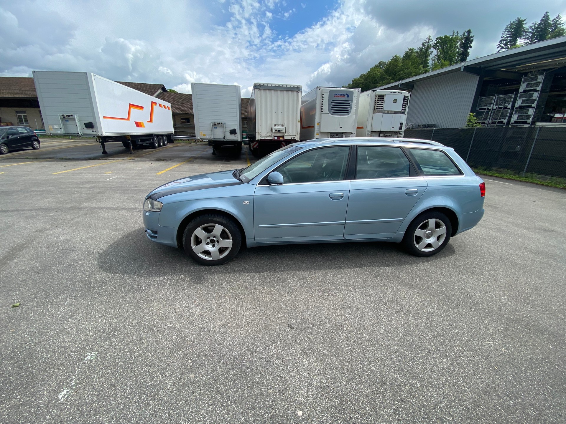 AUDI A4 Avant 2.5 TDI multitronic-showroom-element-1