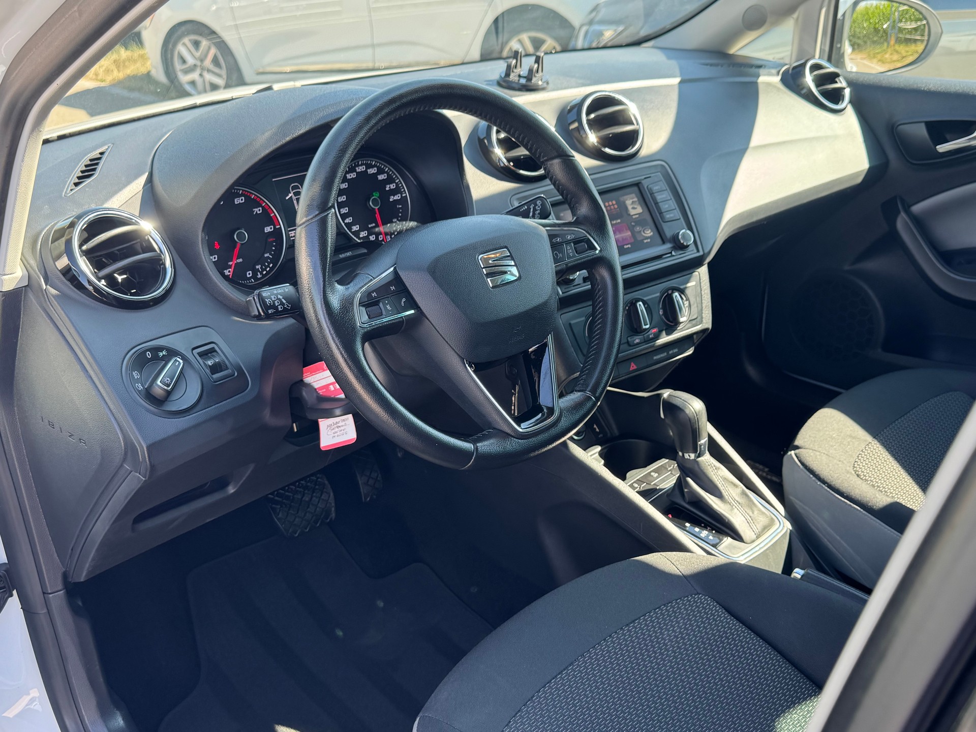 SEAT Ibiza 1.0 EcoTSI Style DSG-image-5
