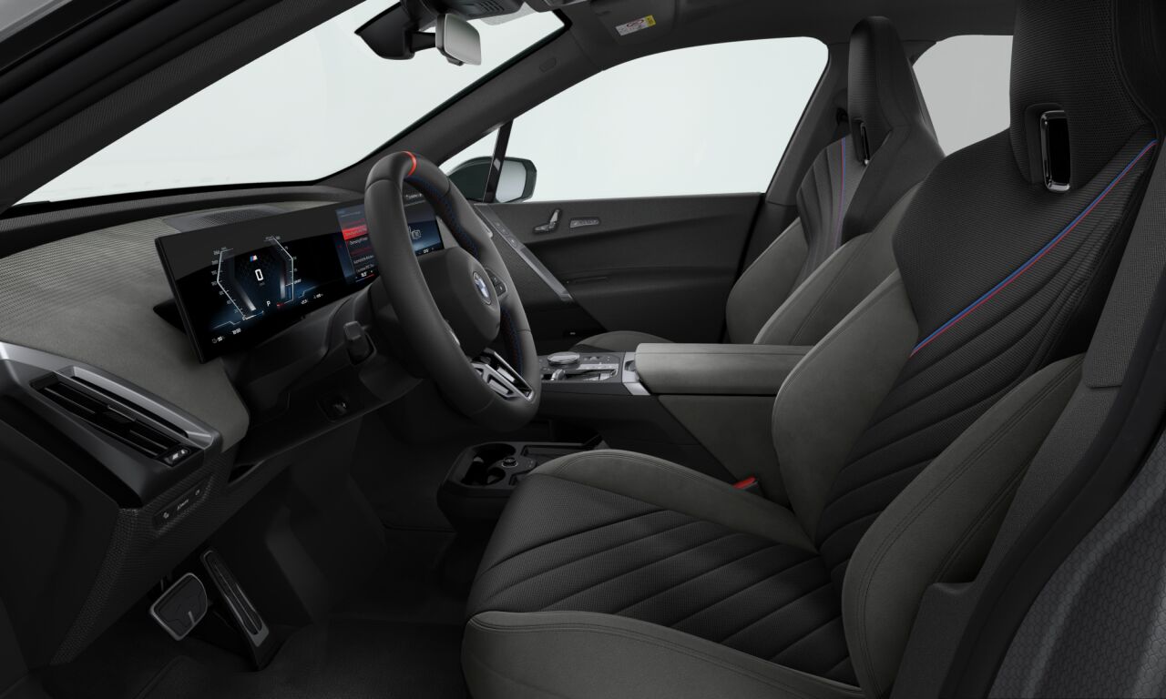 BMW iX M70 xDrive Frozen Pure Grey metallic *0.9%-LEASINGAKTION* OHNE Anzahlung CHF 700.-/Monat, 10'000 km/Jahr-image-1