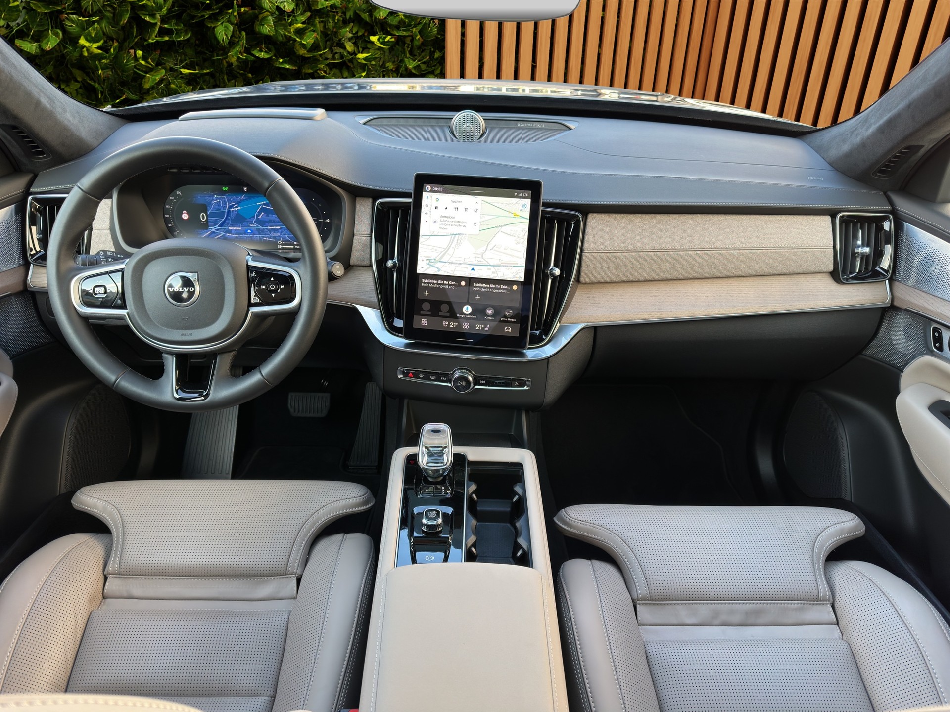 VOLVO XC90 2.0 T8 TE Ultra Bright eAWD-image-8