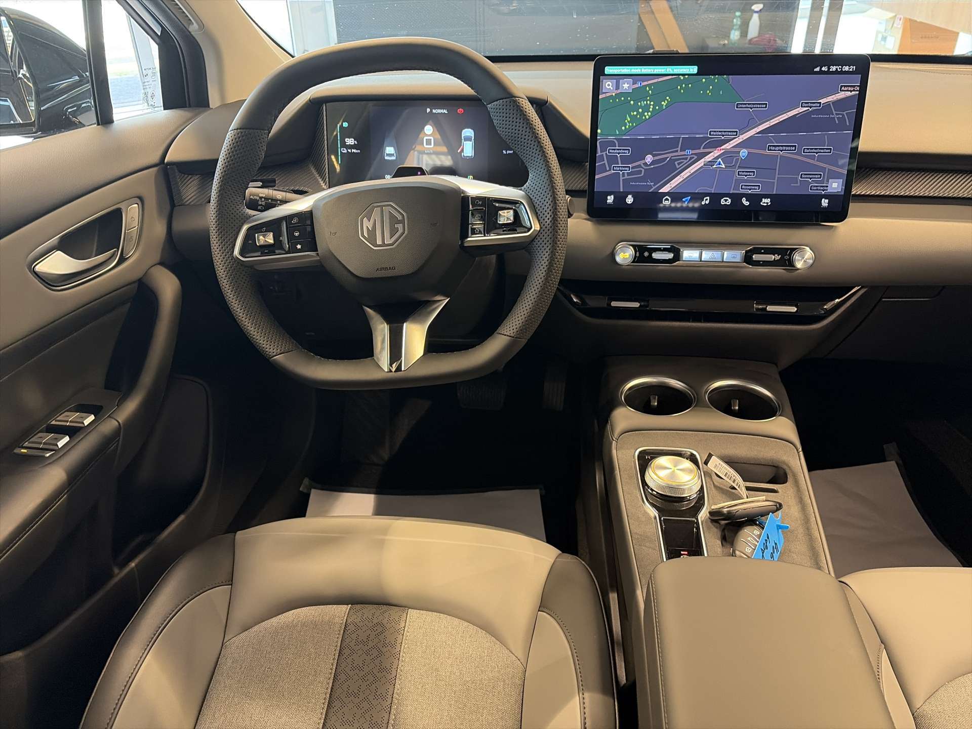 MG 4 EV 64kWh Premium Facelift Automat-image-4