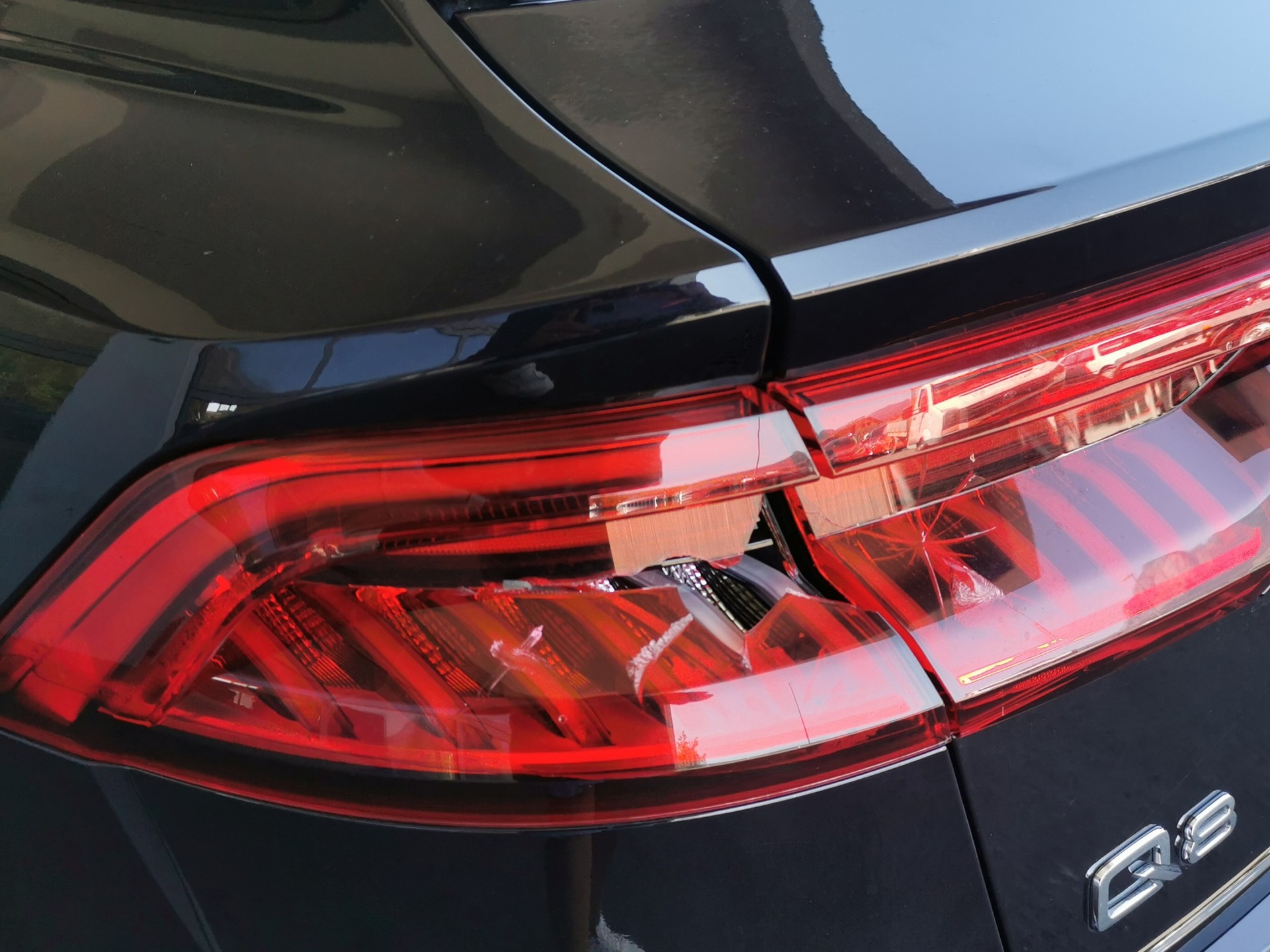 AUDI Q8 45 TDI quattro tiptronic-image-8