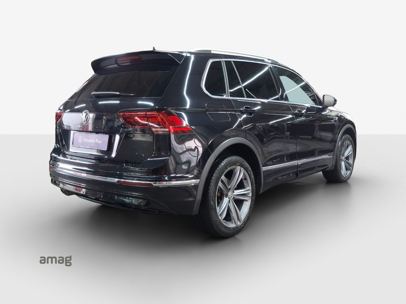 VW Tiguan 2.0TSI Highline 4Motion DSG-image-4