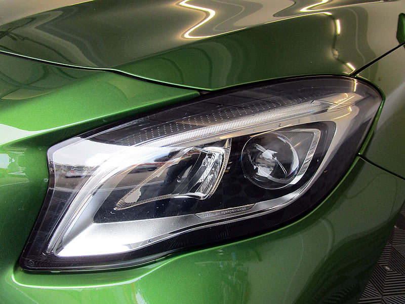 MERCEDES-BENZ GLA 220 Urban 4Matic 7G-DCT-image-12