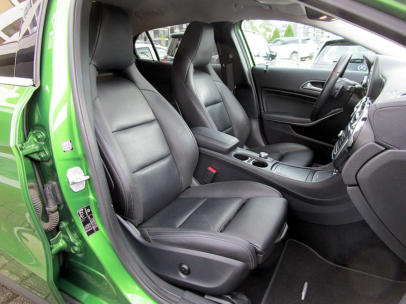 MERCEDES-BENZ GLA 220 Urban 4Matic 7G-DCT-image-14