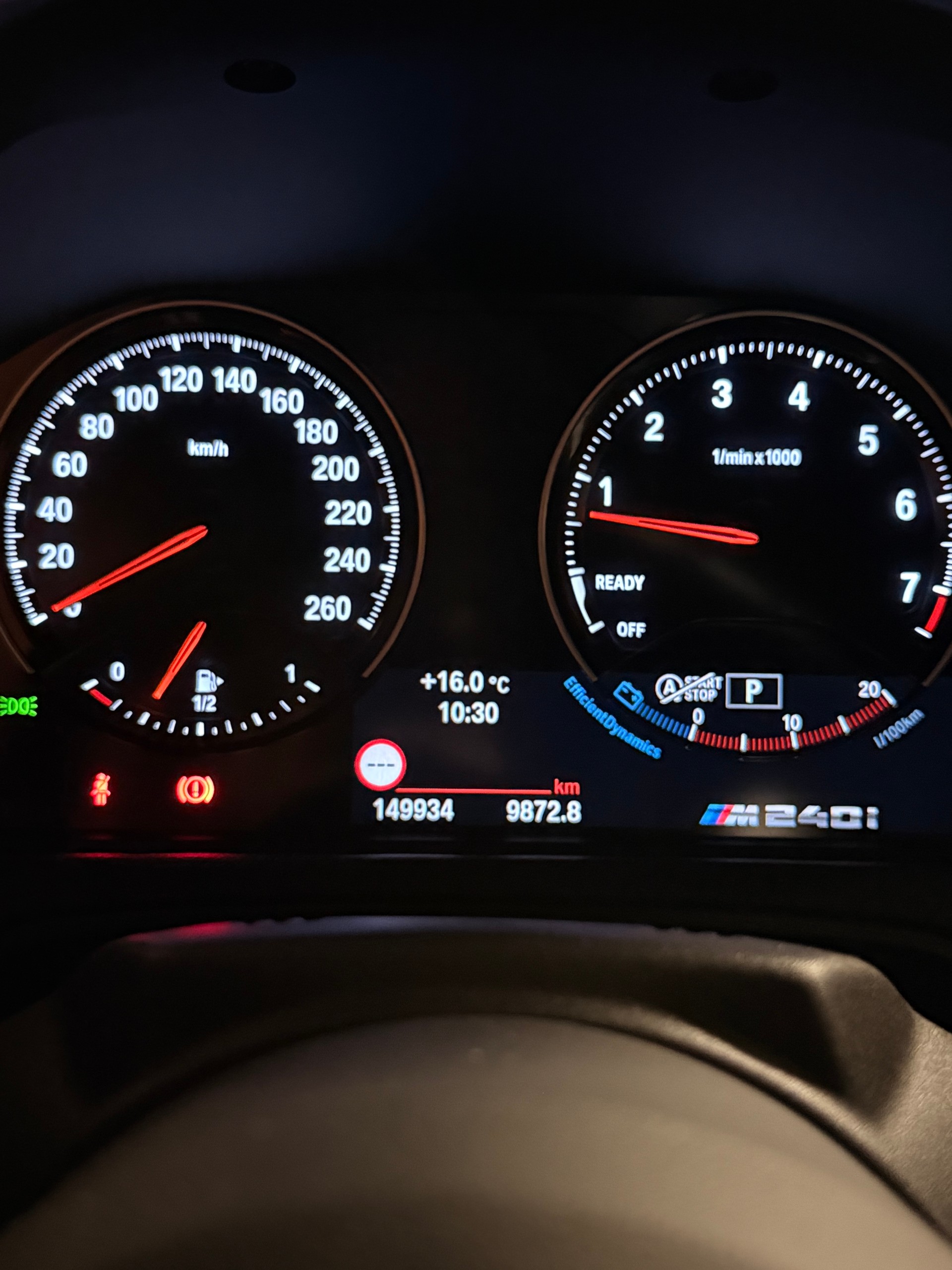 BMW M240i xDrive SAG-image-5