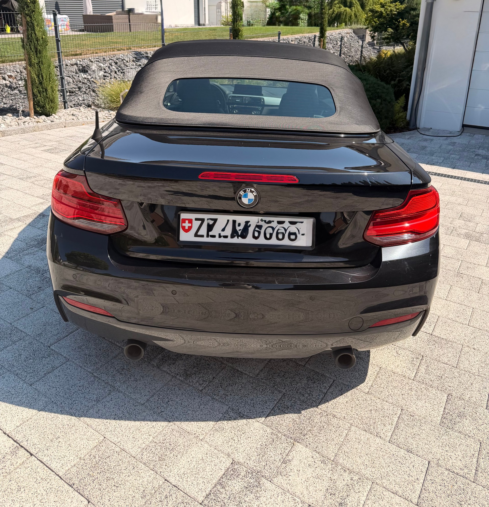 BMW M240i xDrive SAG-image-2