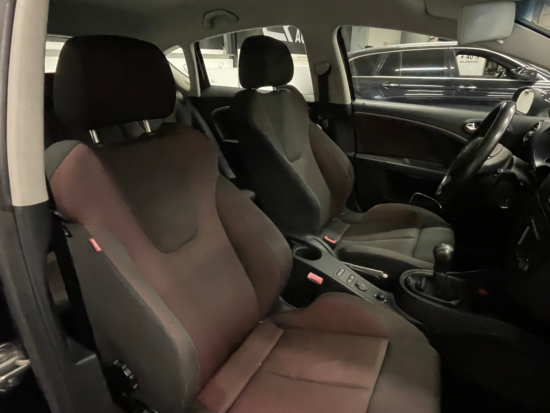 SEAT Leon 2.0 FSI T Stylance-image-11