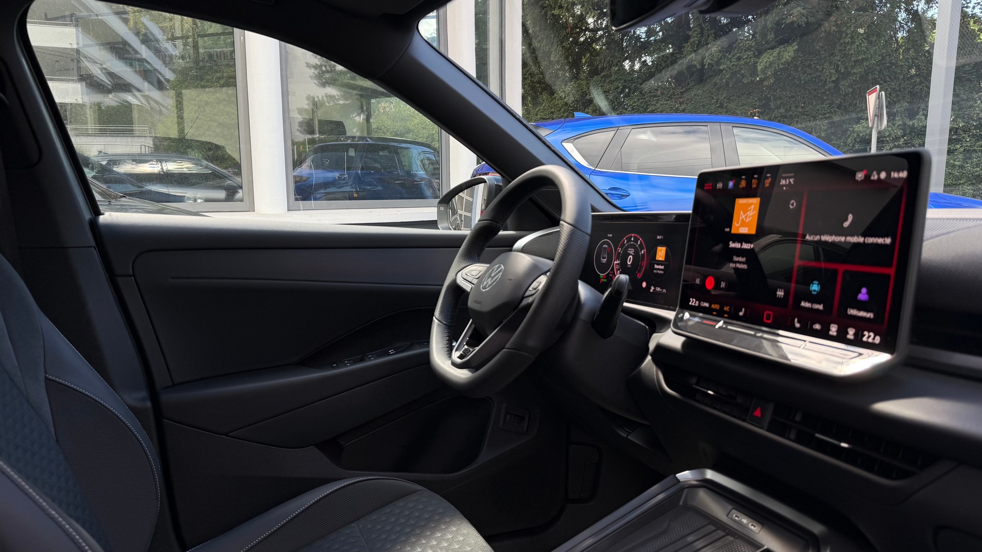 VW T-Roc 1.5 eTSI mHEV R-Line DSG-image-2