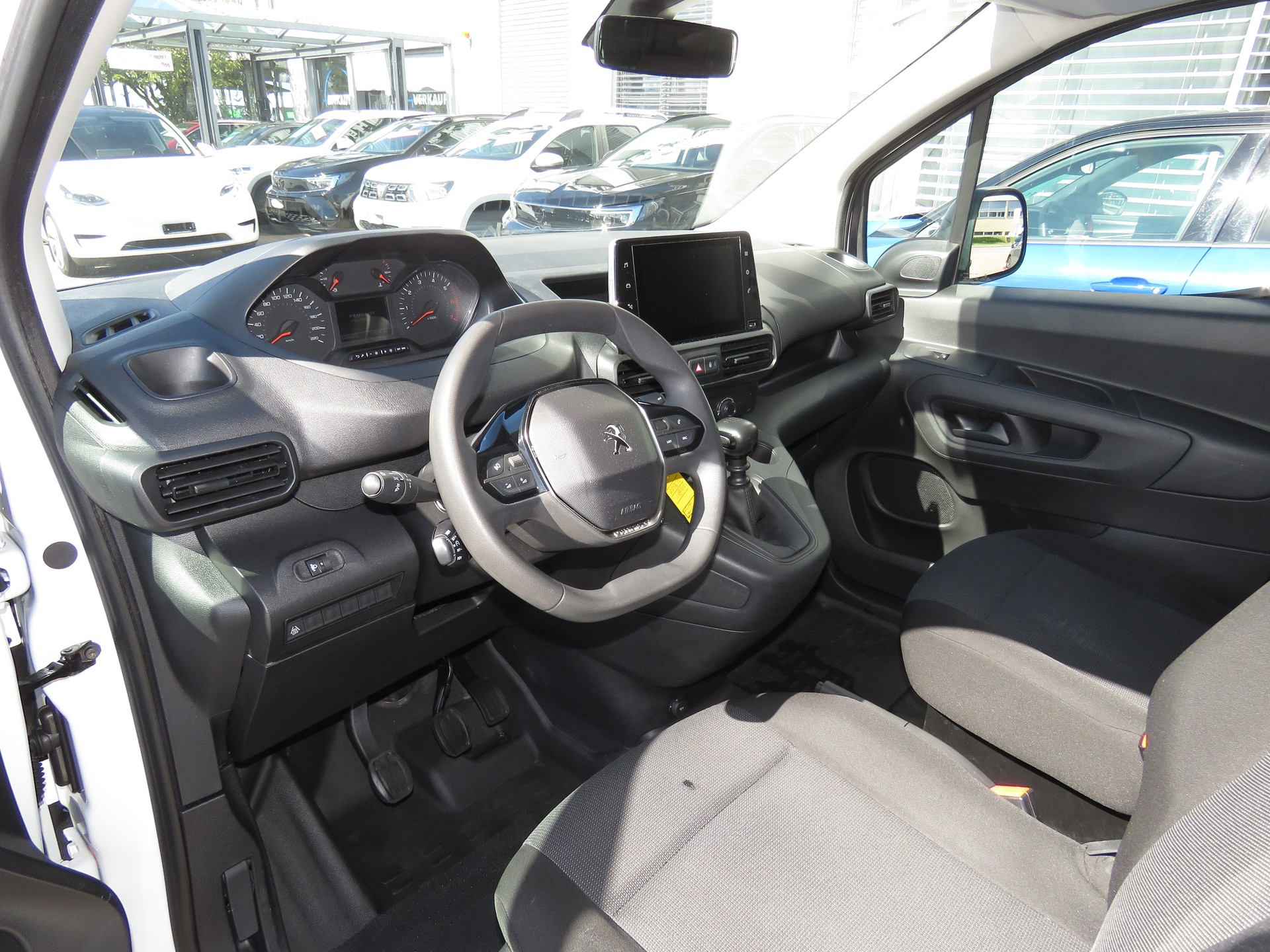 PEUGEOT Partner 1.5 Blue HDi s/s Premium 650kg-image-6