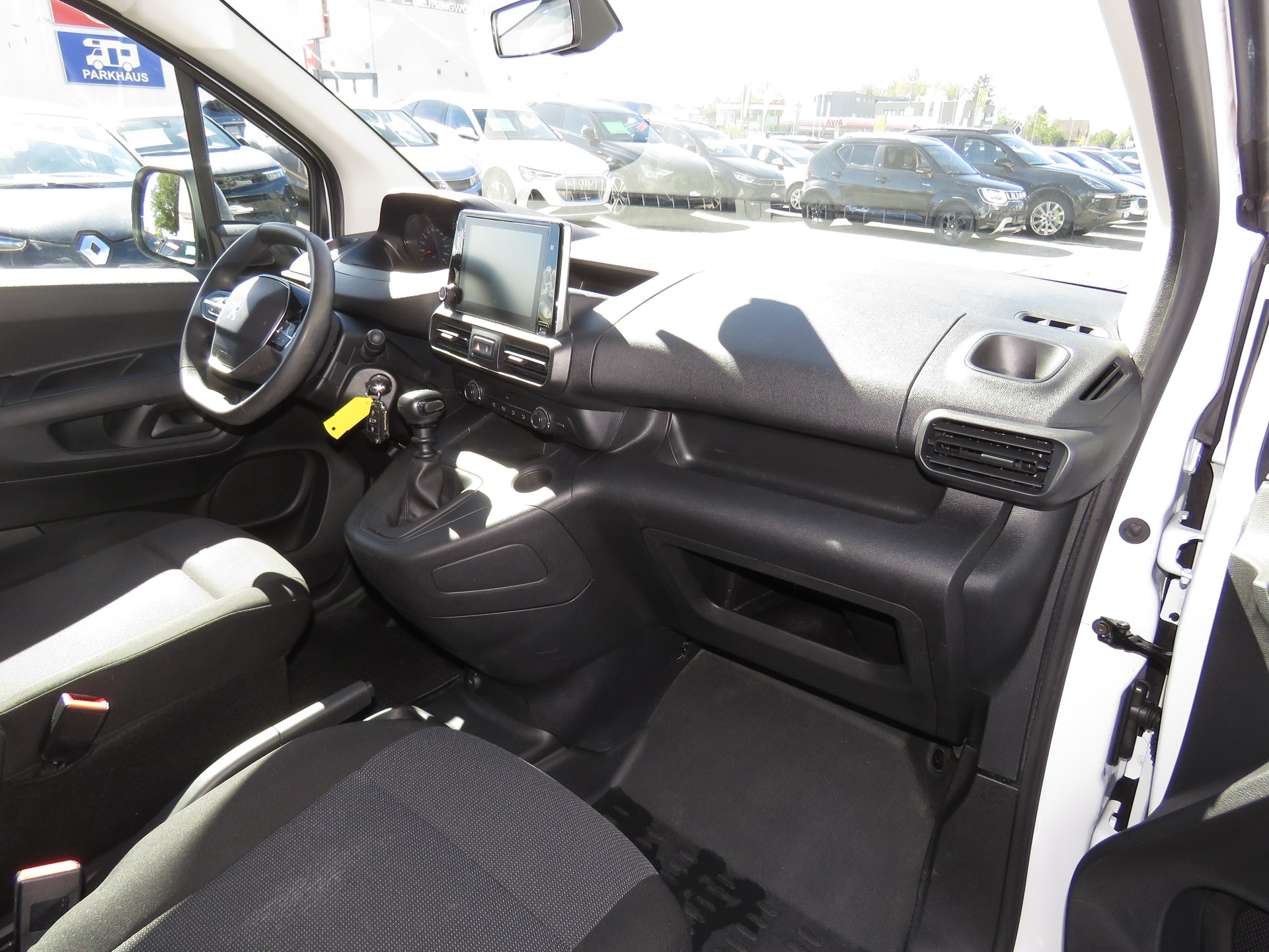 PEUGEOT Partner 1.5 Blue HDi s/s Premium 650kg-image-8