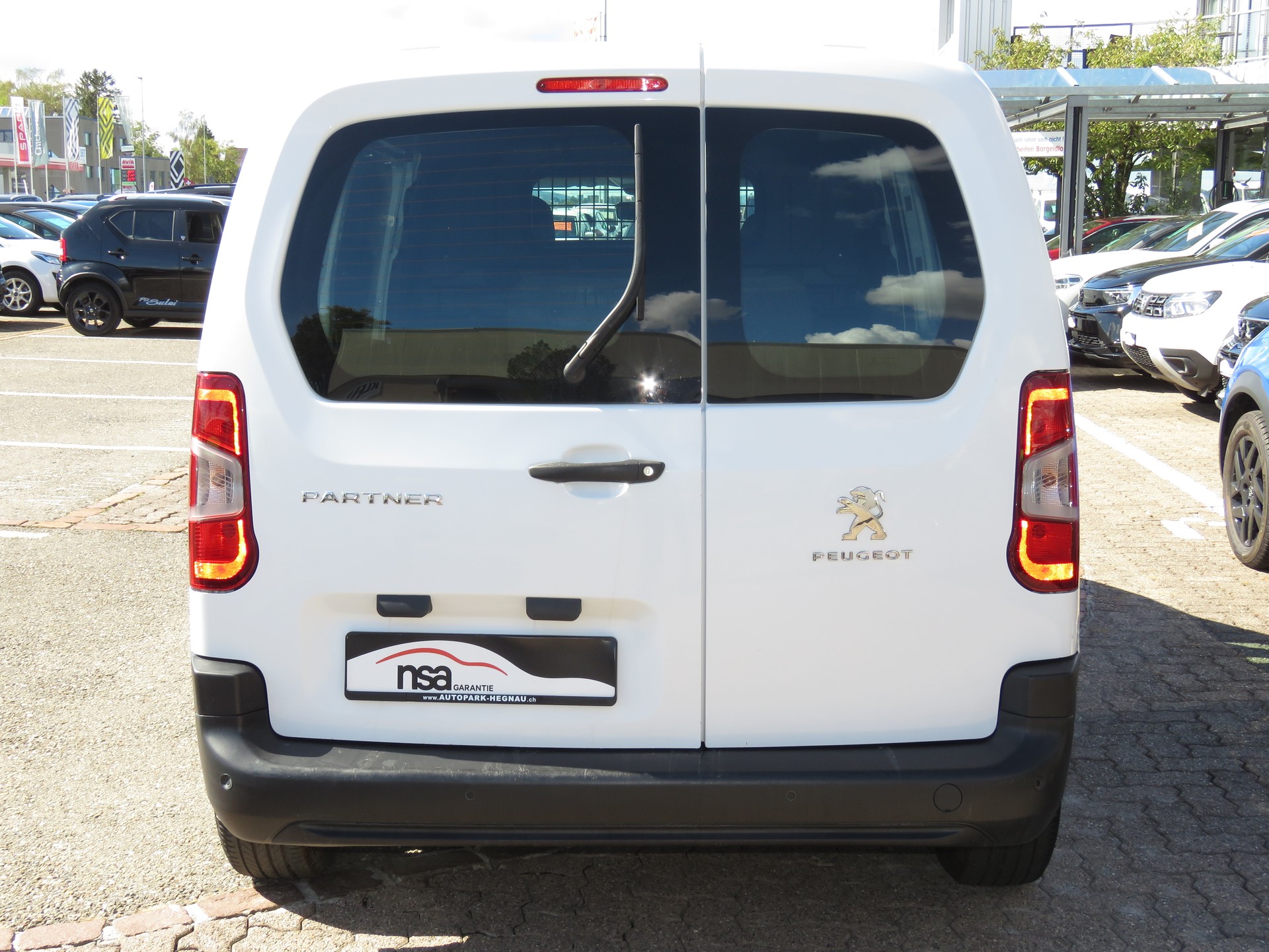 PEUGEOT Partner 1.5 Blue HDi s/s Premium 650kg-image-4