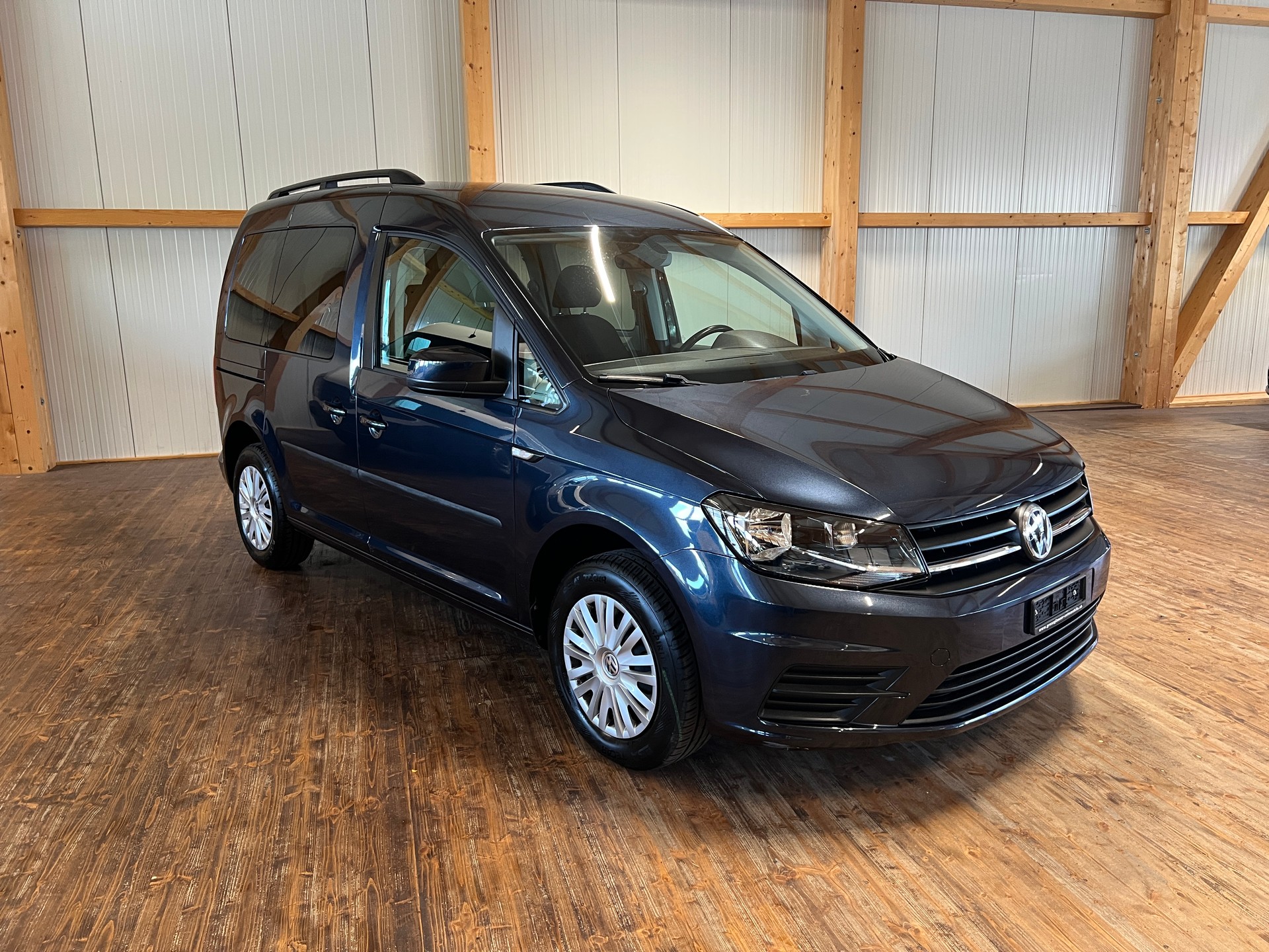 VW Caddy 1.0 TSI Liberty-showroom-element-2