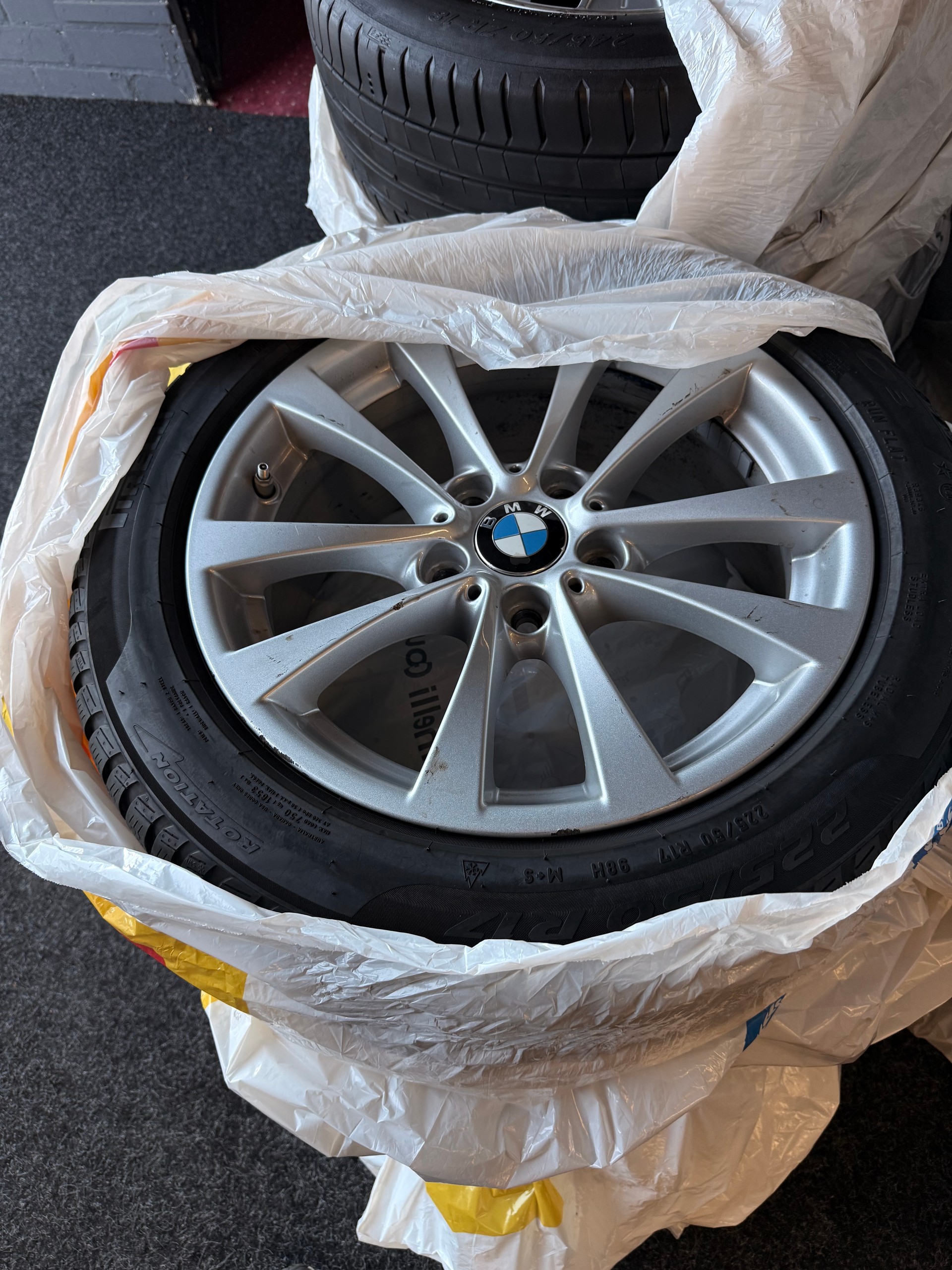 BMW 440i ( B58 ) Coupé xDrive M Performance / ** VOLL / CH Fahrzeug aus 1. CH Hand **-image-24