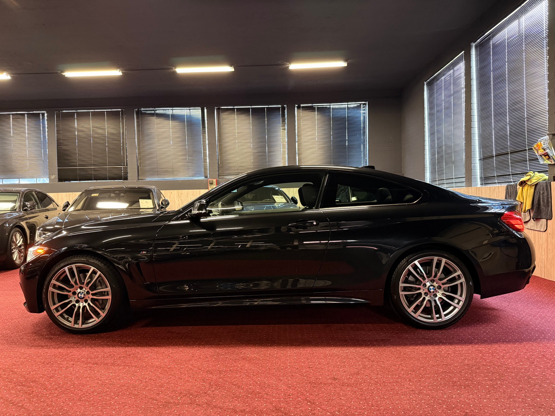 BMW 440i ( B58 ) Coupé xDrive M Performance / ** VOLL / CH Fahrzeug aus 1. CH Hand **-image-9