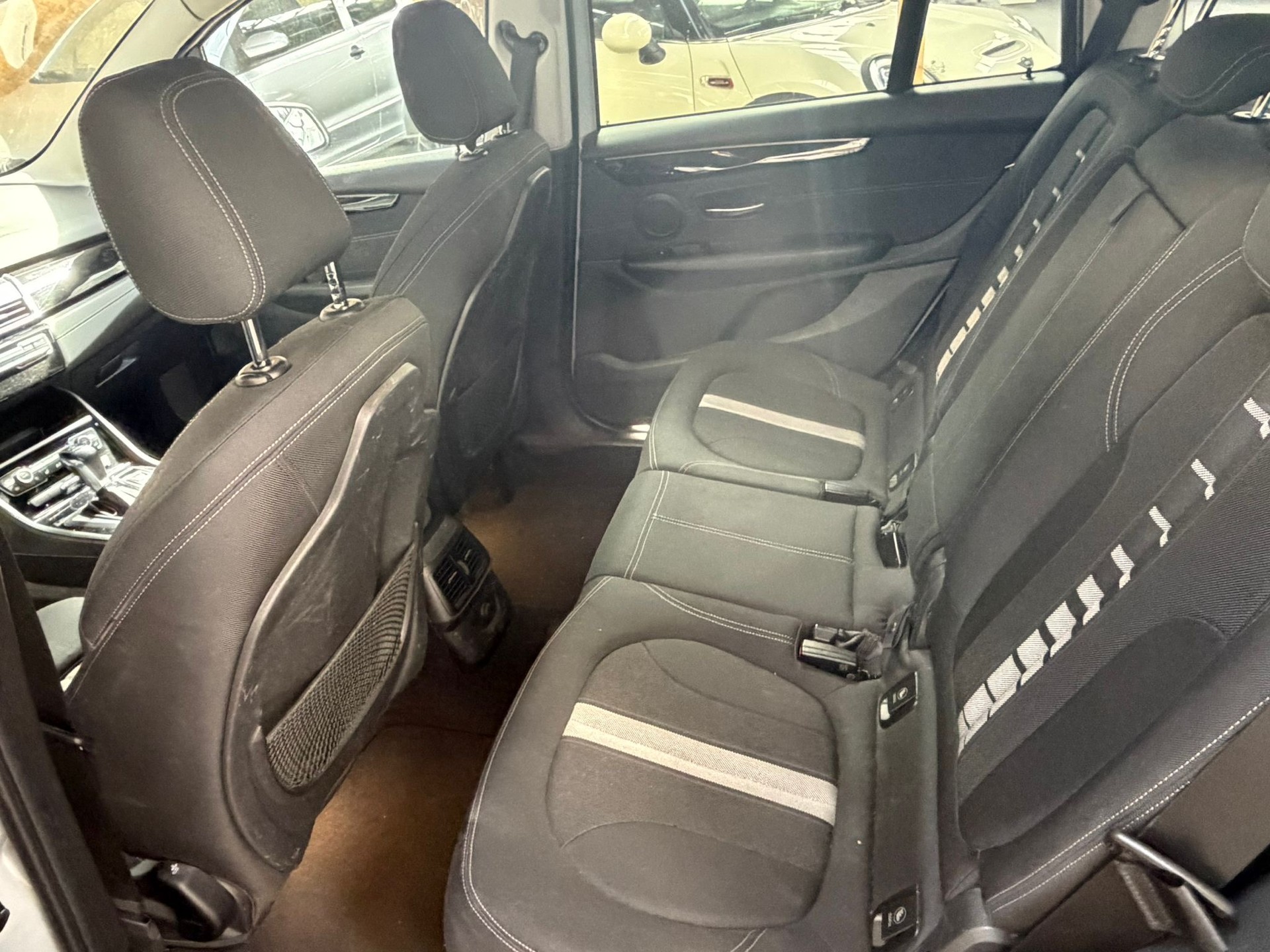 BMW 216d Gran Tourer Sport Line Steptronic-image-12