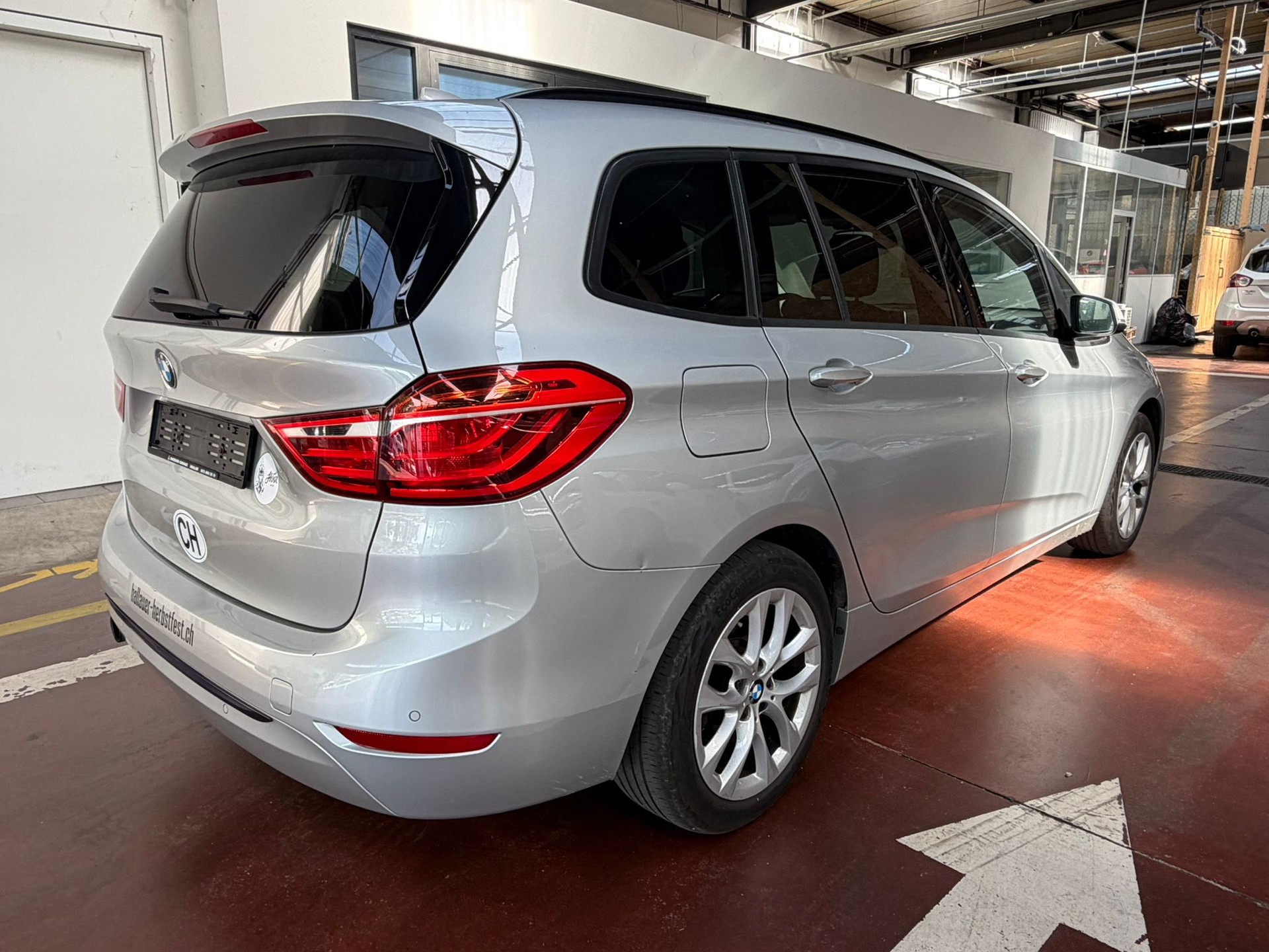 BMW 216d Gran Tourer Sport Line Steptronic-image-3