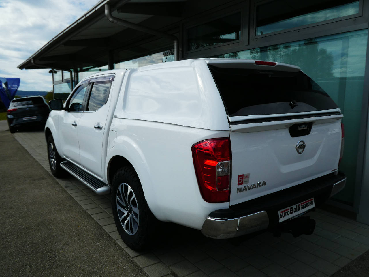 NISSAN Navara 2.3 dCi Double Cab N-Connecta-image-6