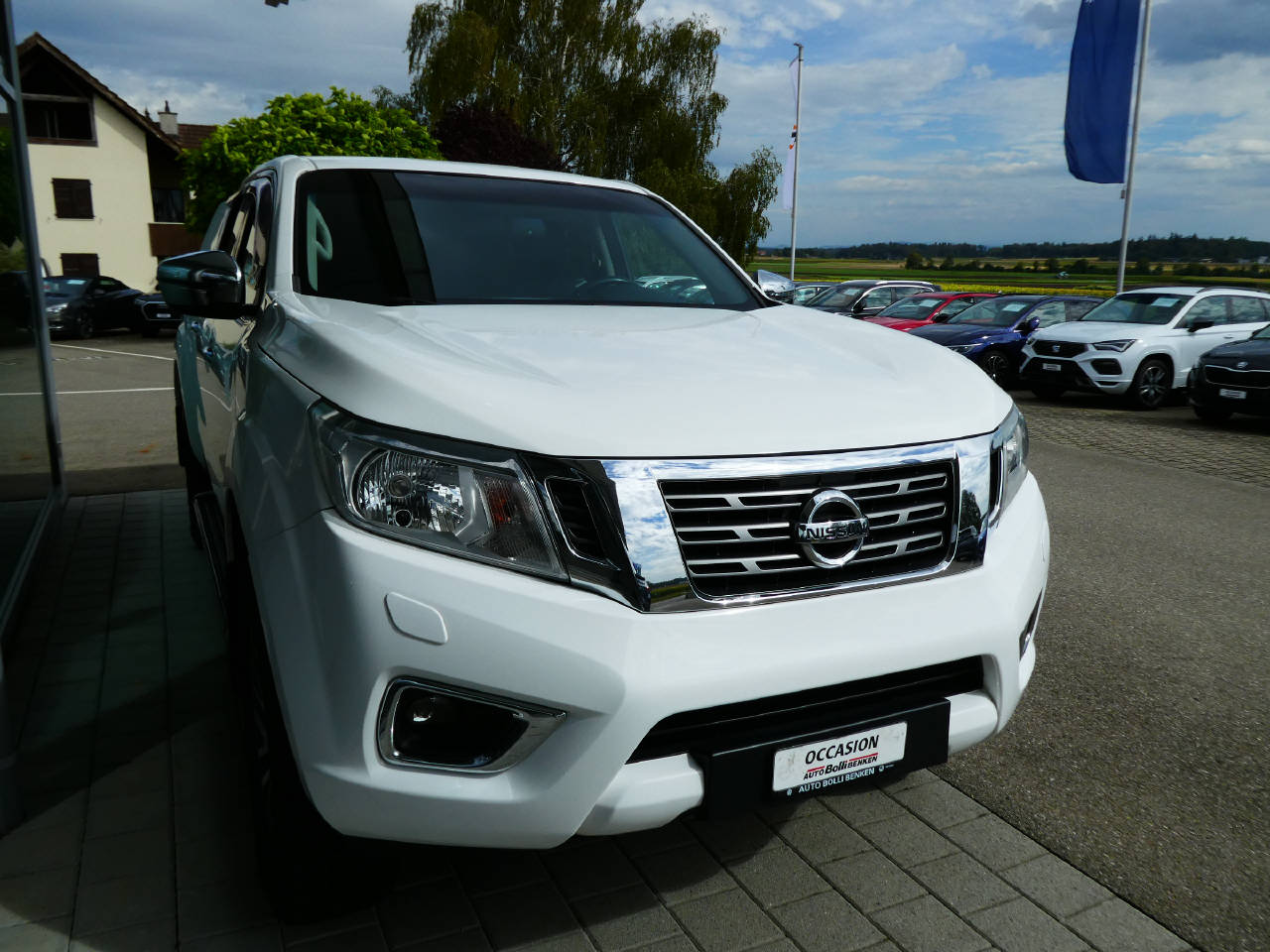 NISSAN Navara 2.3 dCi Double Cab N-Connecta-image-3