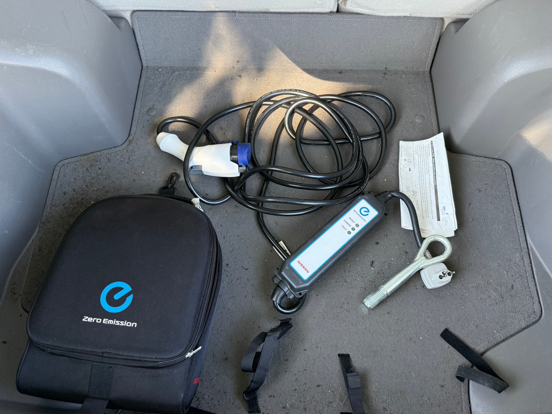 NISSAN Leaf tekna 24kWh (incl battery)-image-12