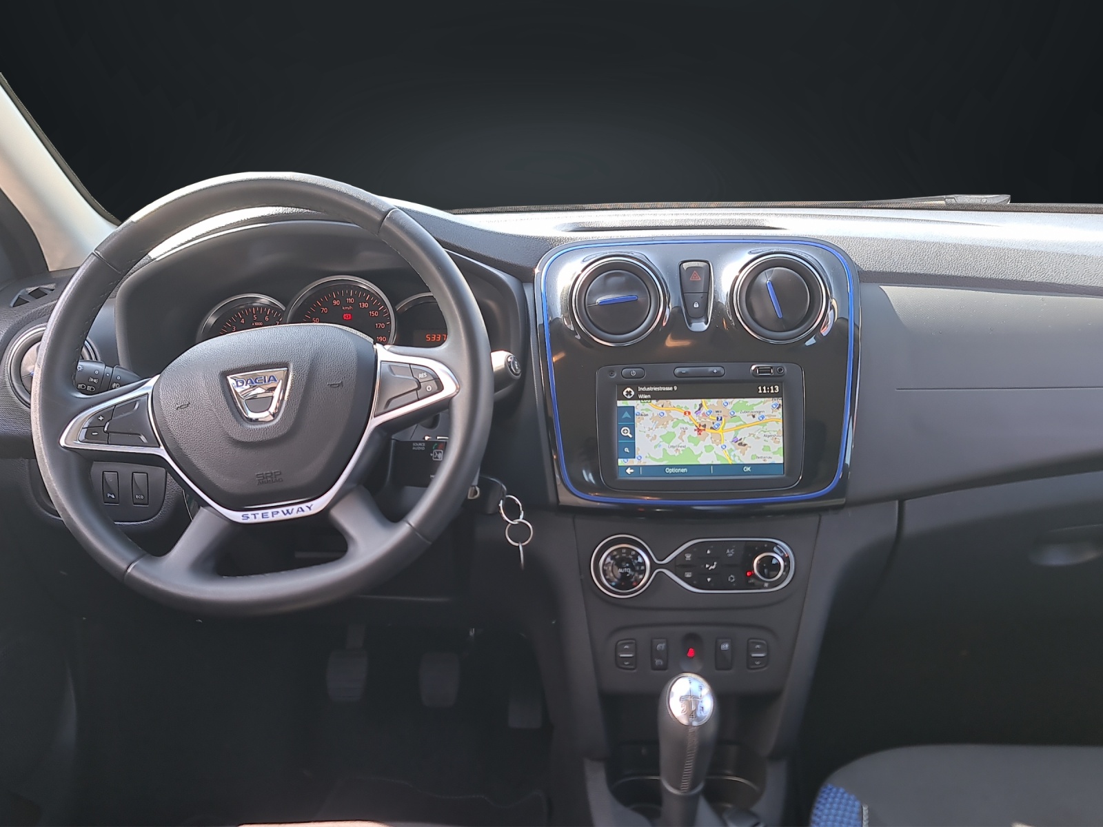 DACIA Sandero Tce 100 Celebration-image-12