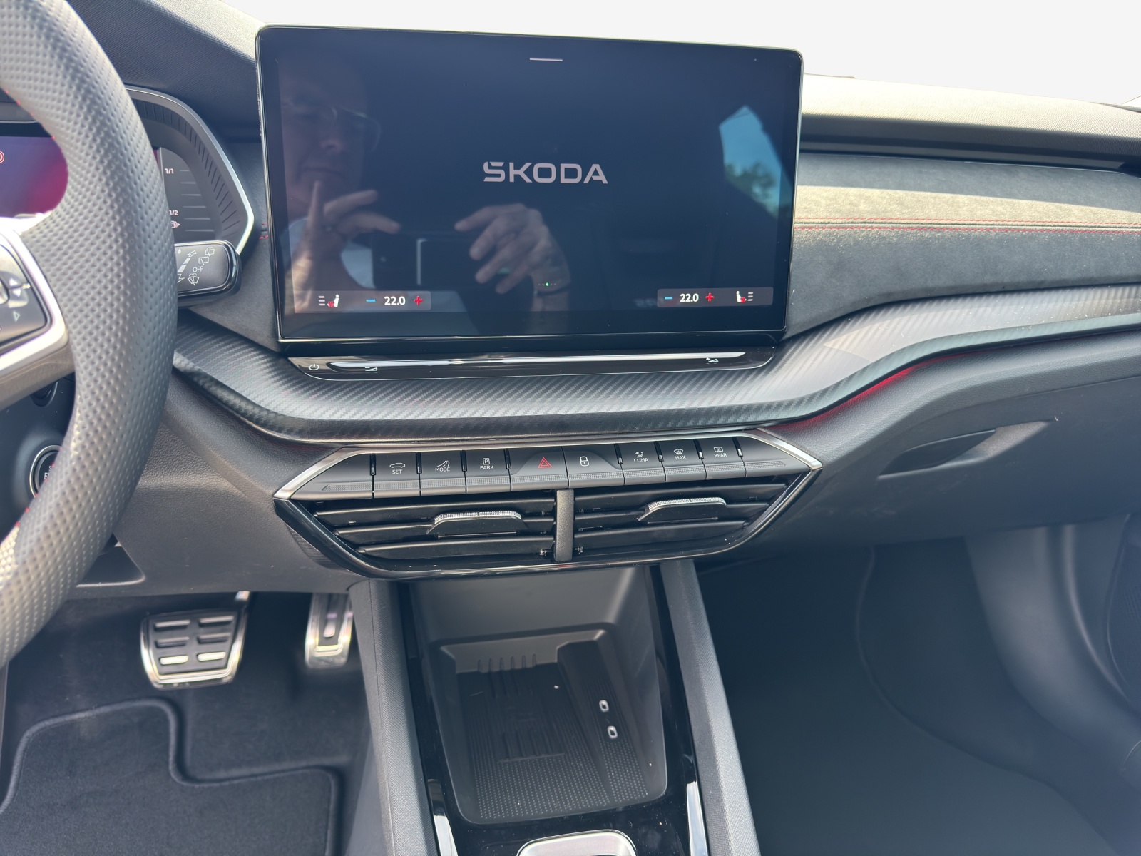 SKODA Octavia RS 30 Years Edition 2.0 TSI 265PS 7DSG-image-10