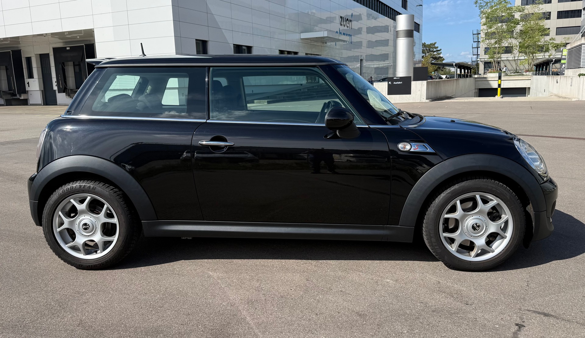 MINI Cooper S-image-7