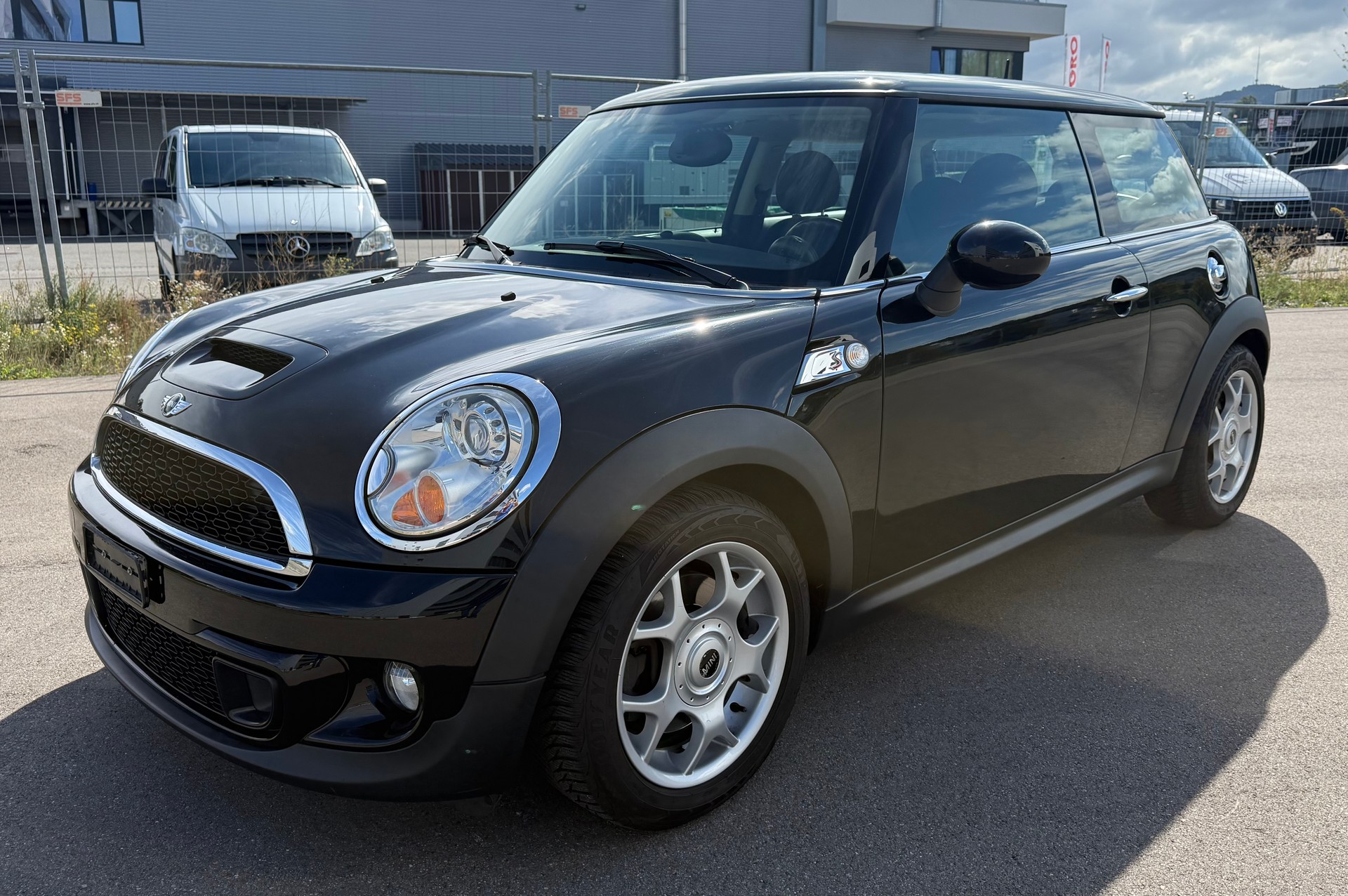 MINI Cooper S-image-0