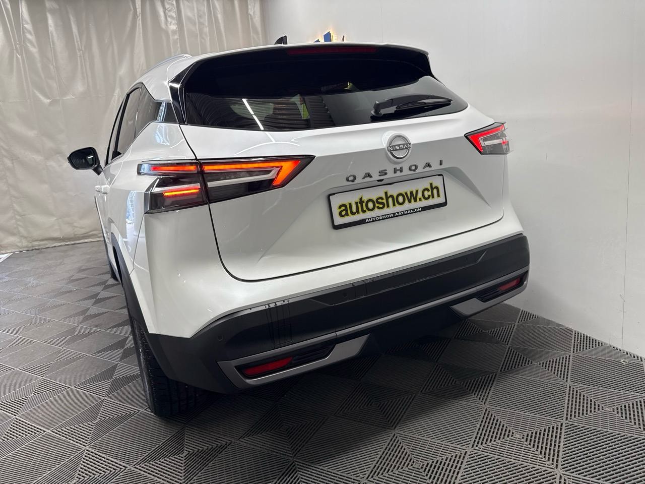 NISSAN Qashqai 1.3 DIG-T MHEV N-Connecta Xtronic 4x4-image-13