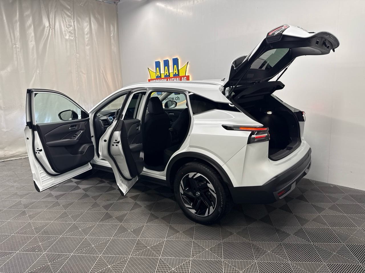 NISSAN Qashqai 1.3 DIG-T MHEV N-Connecta Xtronic 4x4-image-12