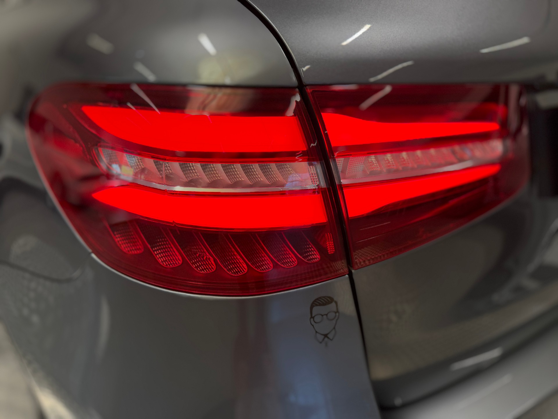 MERCEDES-BENZ GLC 250 d AMG Line 4Matic 9G-Tronic-image-26