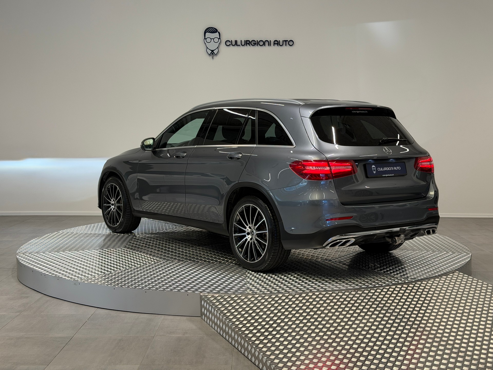 MERCEDES-BENZ GLC 250 d AMG Line 4Matic 9G-Tronic-image-2