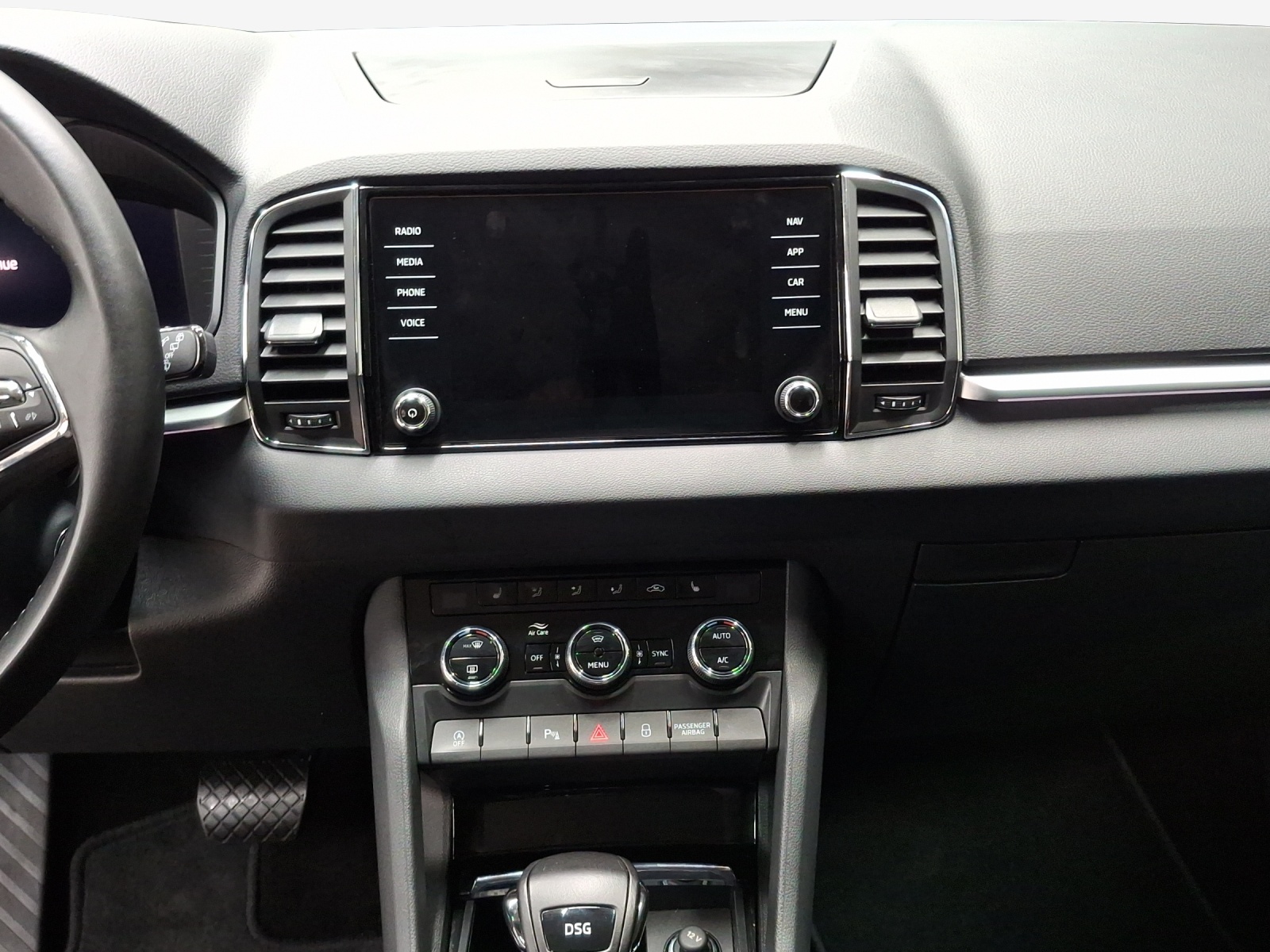 SKODA Karoq 1.5 TSI Style DSG-image-10