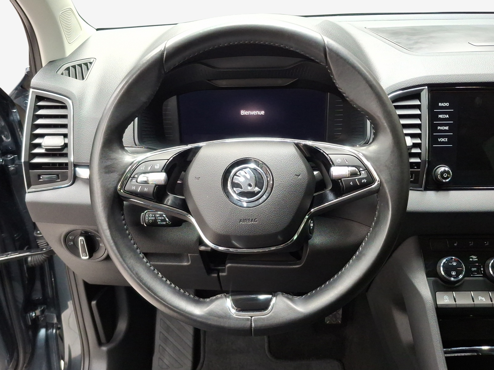 SKODA Karoq 1.5 TSI Style DSG-image-9