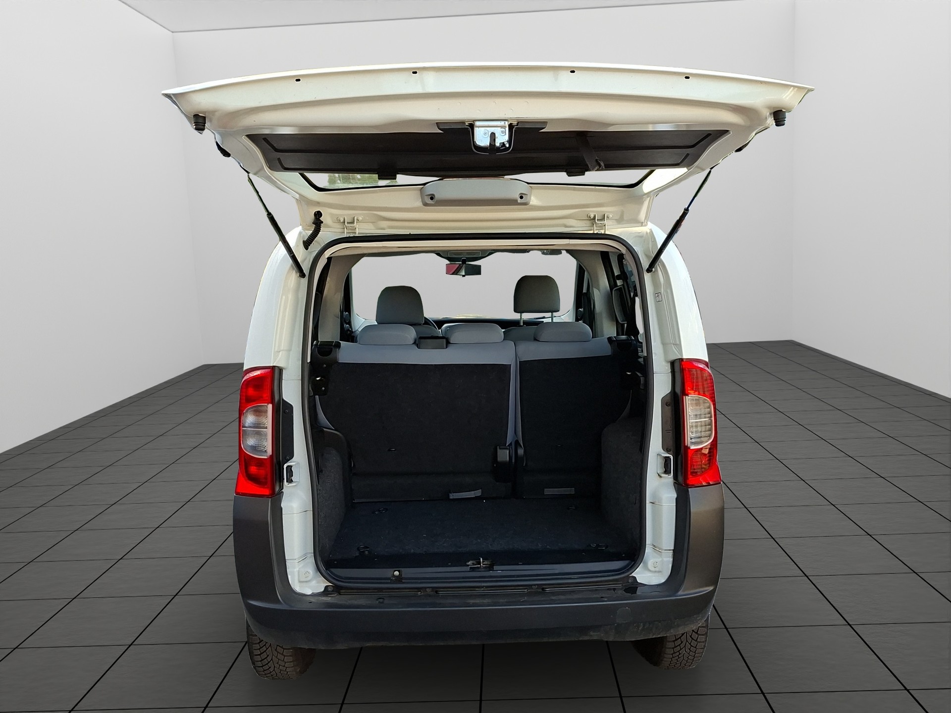 PEUGEOT Bipper Tepee 1.3 JTD Outdoor-image-15
