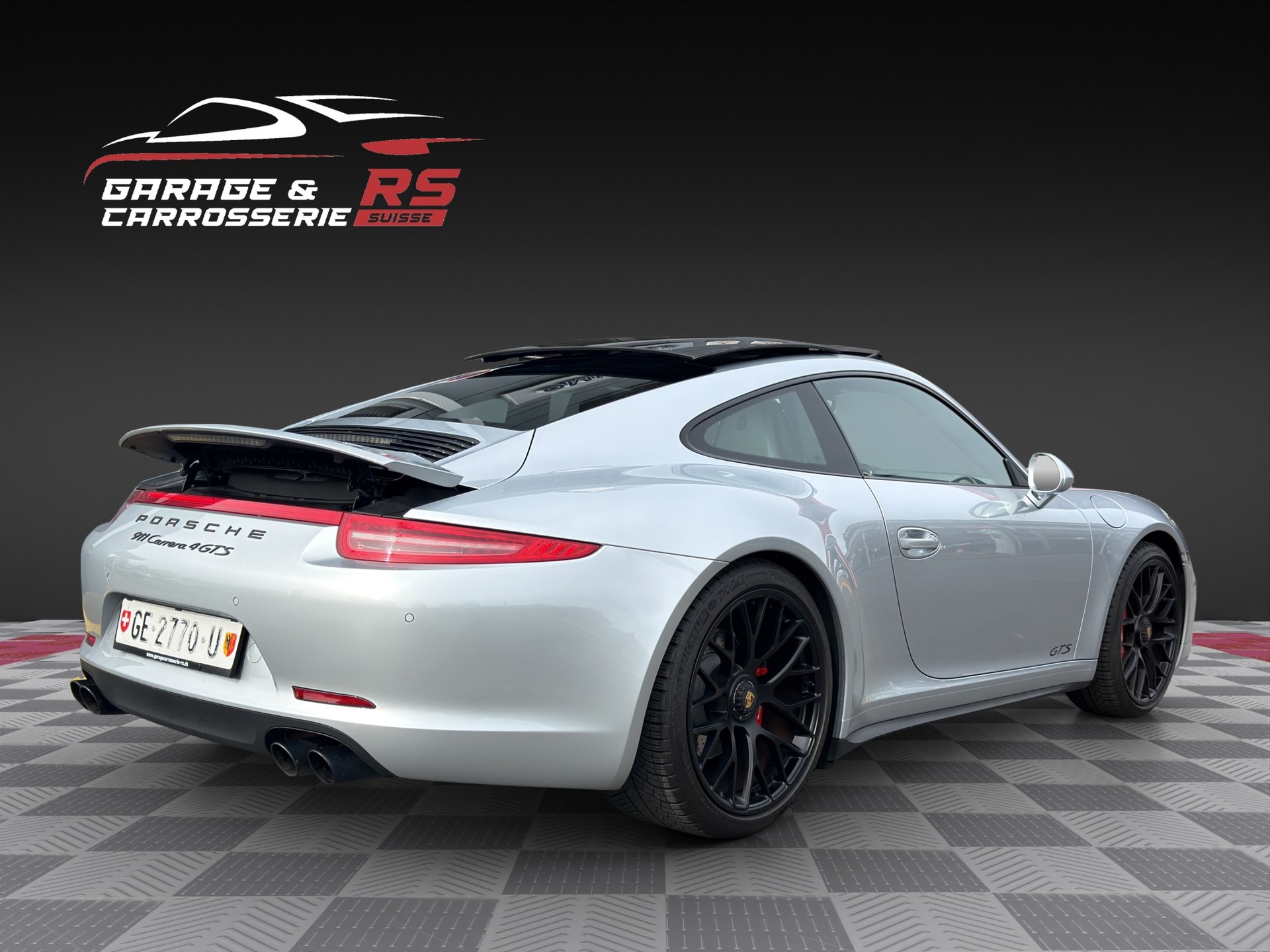 PORSCHE 911 Carrera 4 GTS PDK-image-3