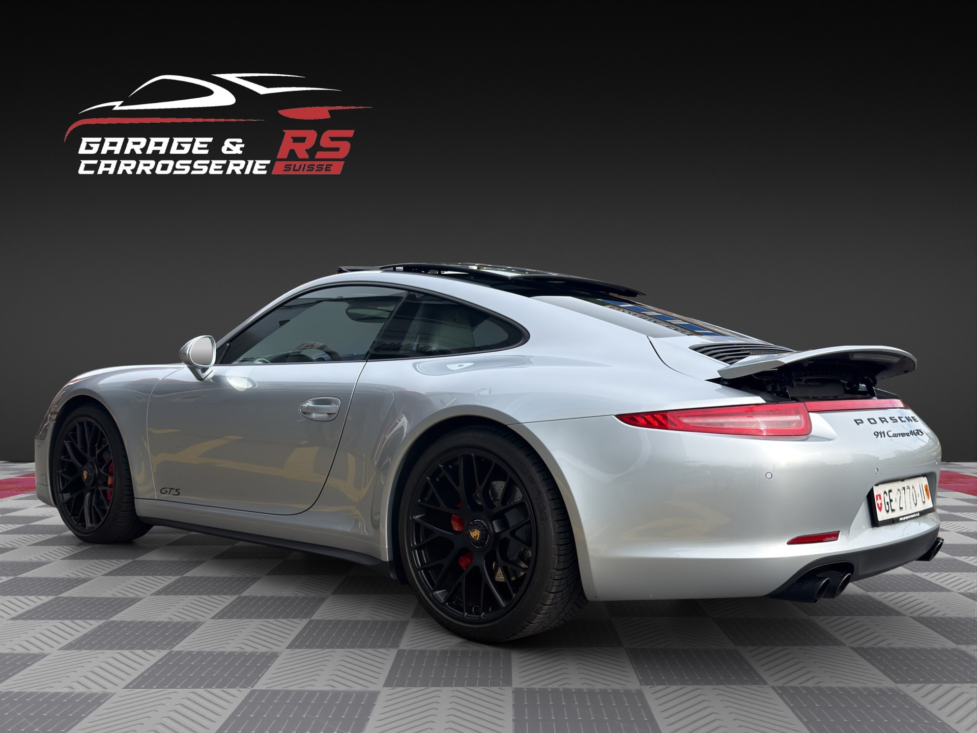 PORSCHE 911 Carrera 4 GTS PDK-image-1