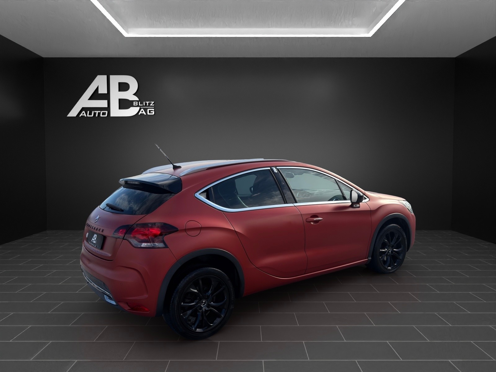 DS AUTOMOBILES DS 4 Crossback 1.6 THP Terre Rouge Automatic mit 165 PS-image-4