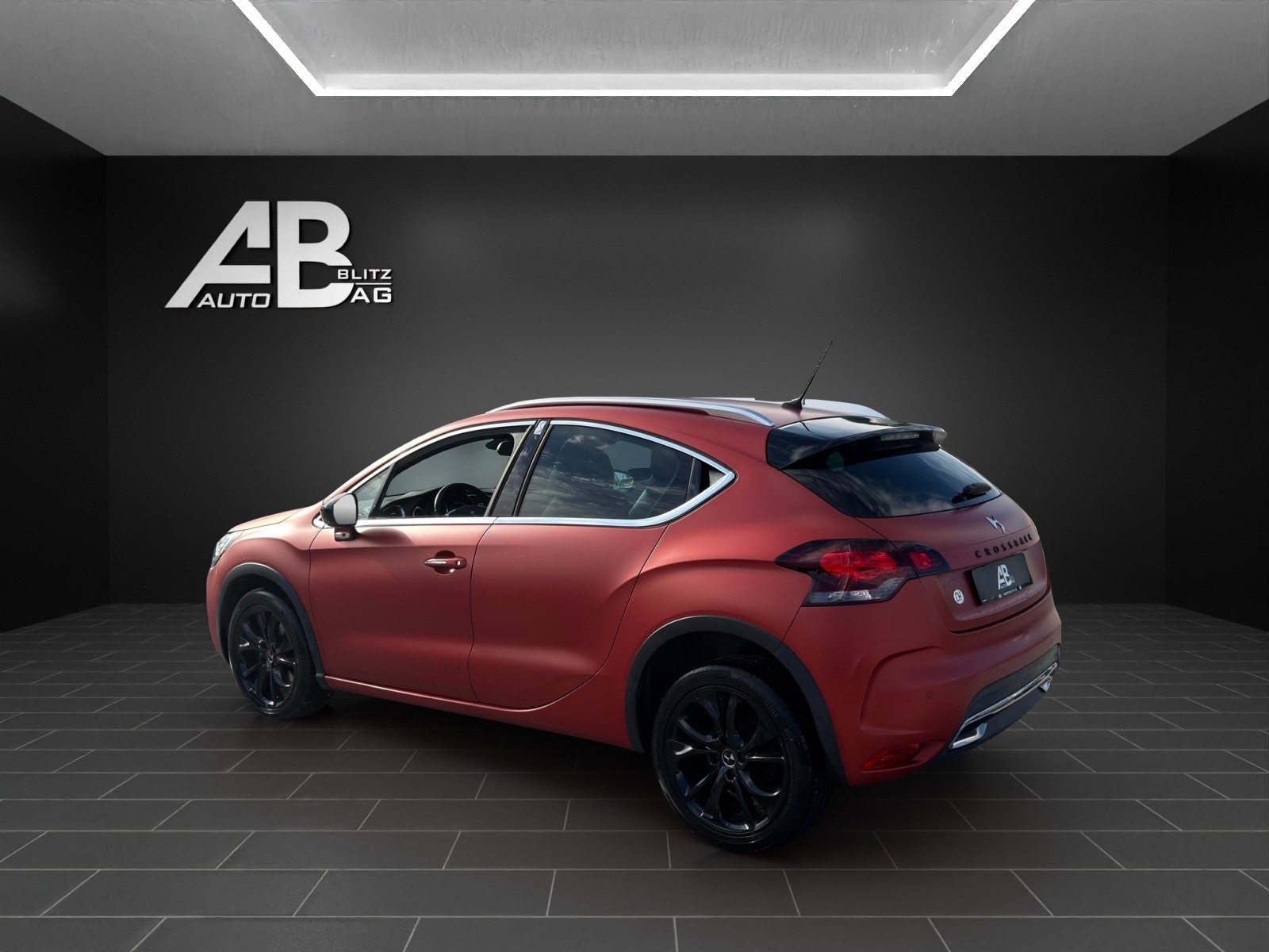 DS AUTOMOBILES DS 4 Crossback 1.6 THP Terre Rouge Automatic mit 165 PS-image-2