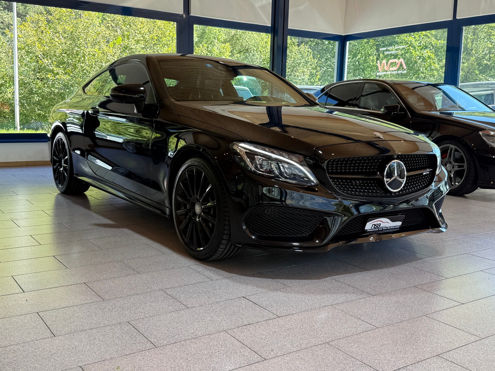 MERCEDES-BENZ C 250 AMG Line Coupé 7G-tronic-image-2