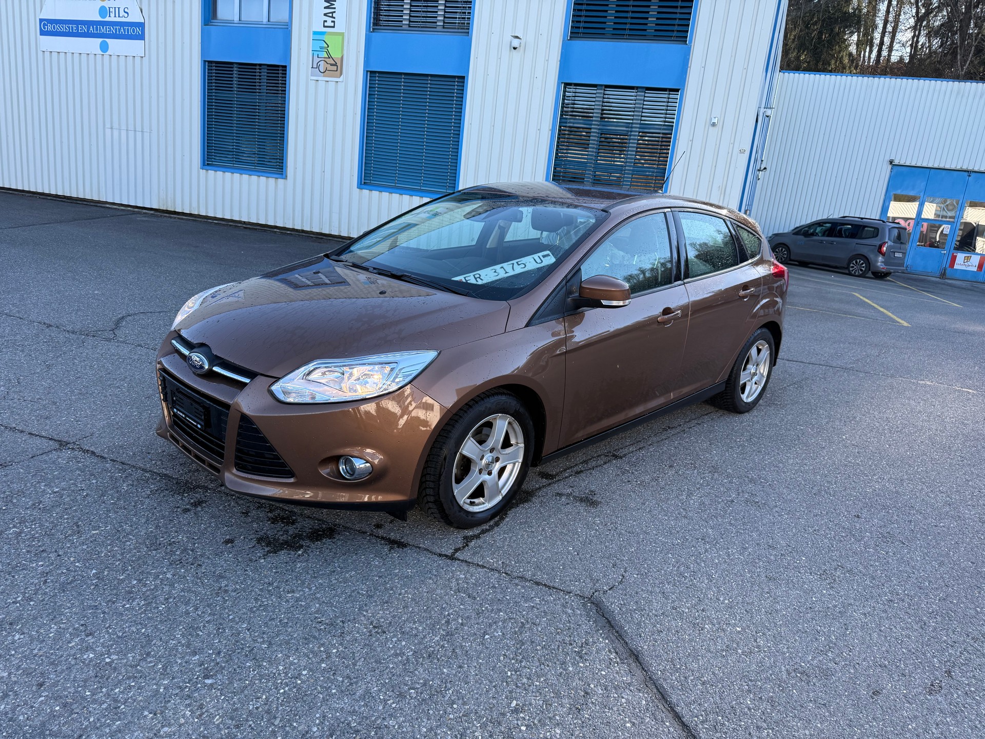 FORD Focus 1.0 SCTi Titanium-image-1
