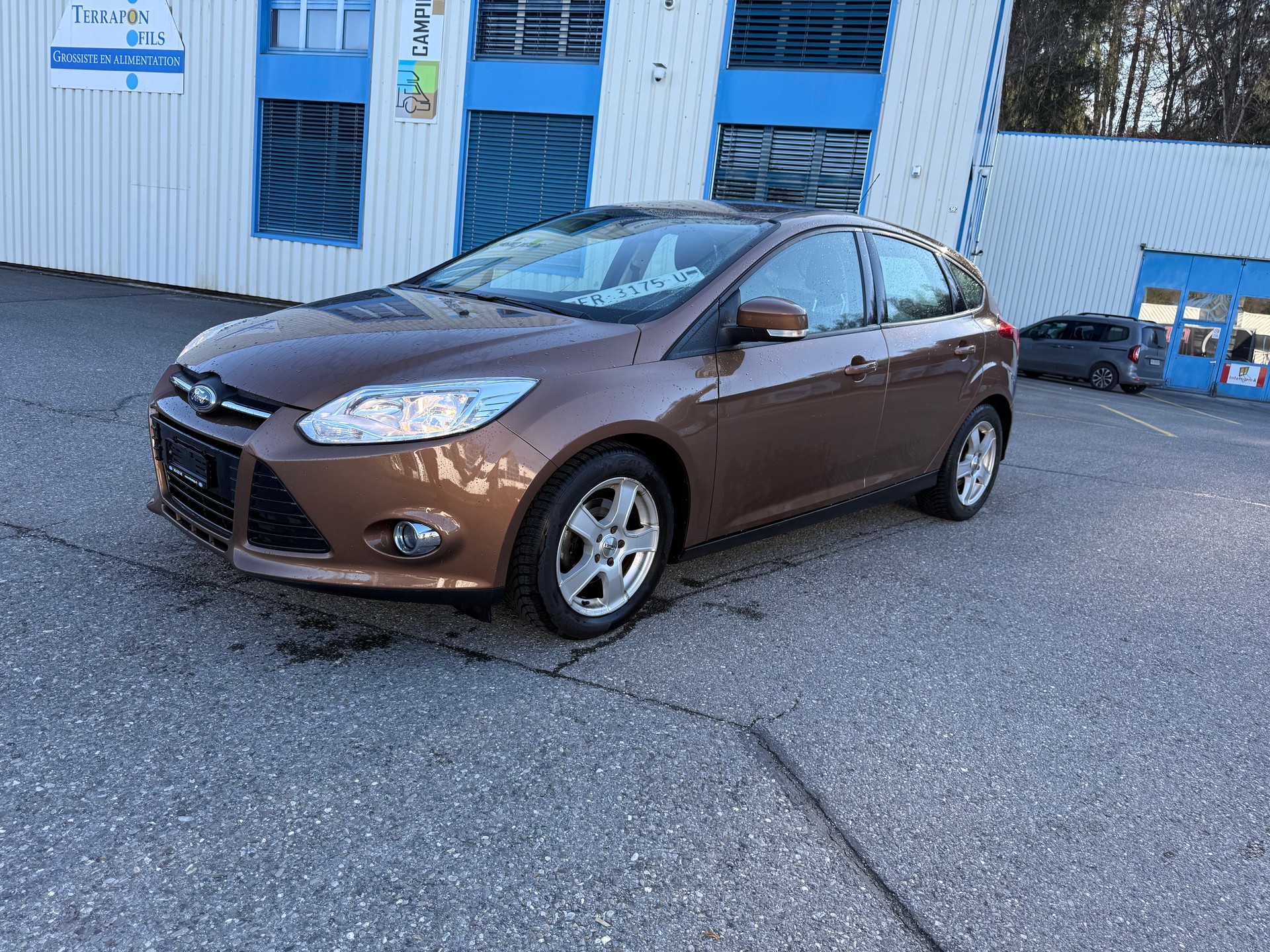 FORD Focus 1.0 SCTi Titanium-image-0